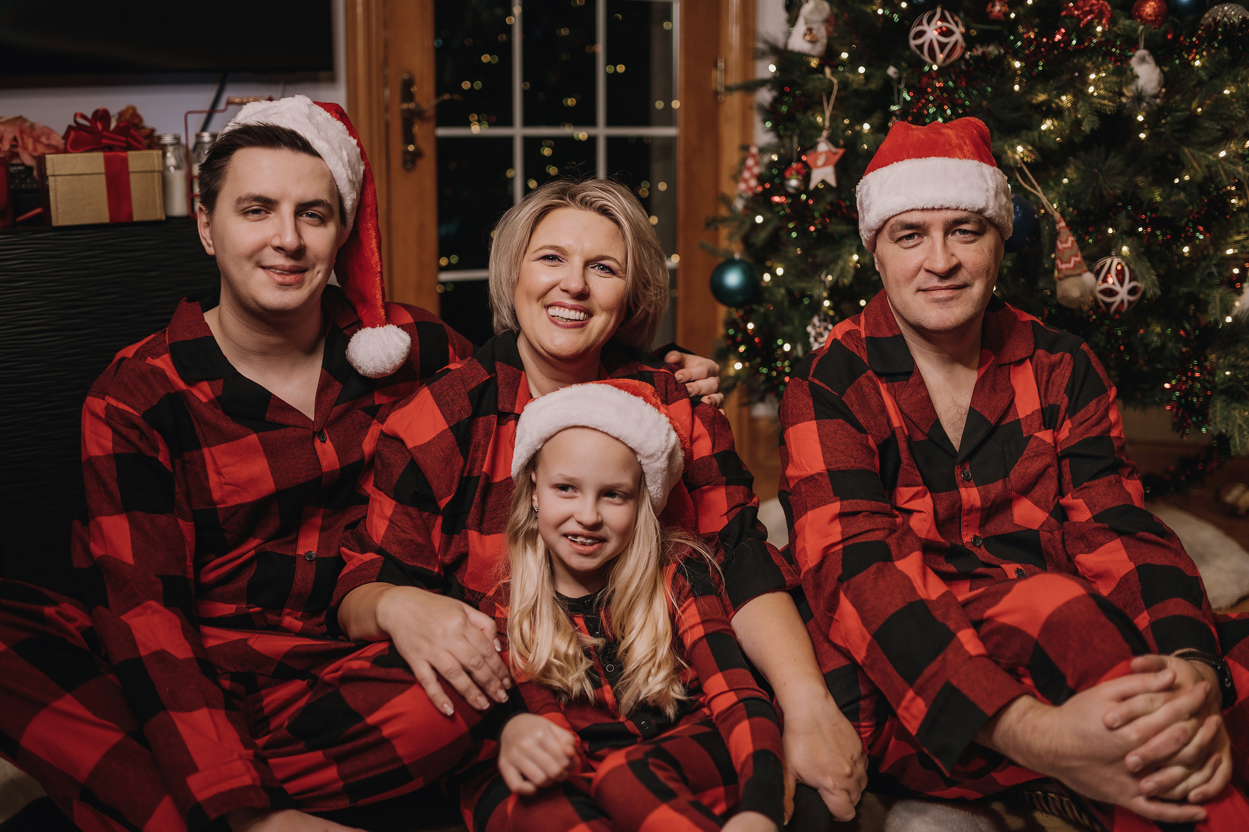 12.09.2022 Christmas Photoshoot 15. Wedding family event photographer in Chicago Nick Yushevich