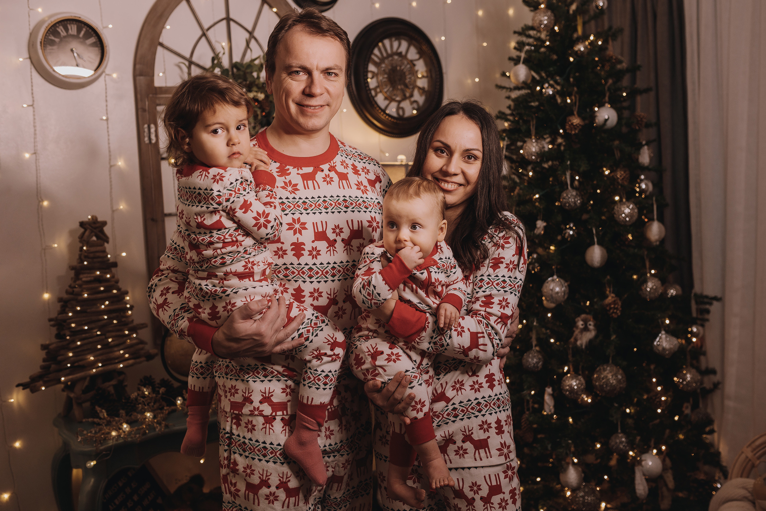 29.01.2023 Christmas Photoshoot 25. Wedding family event photographer in Chicago Nick Yushevich