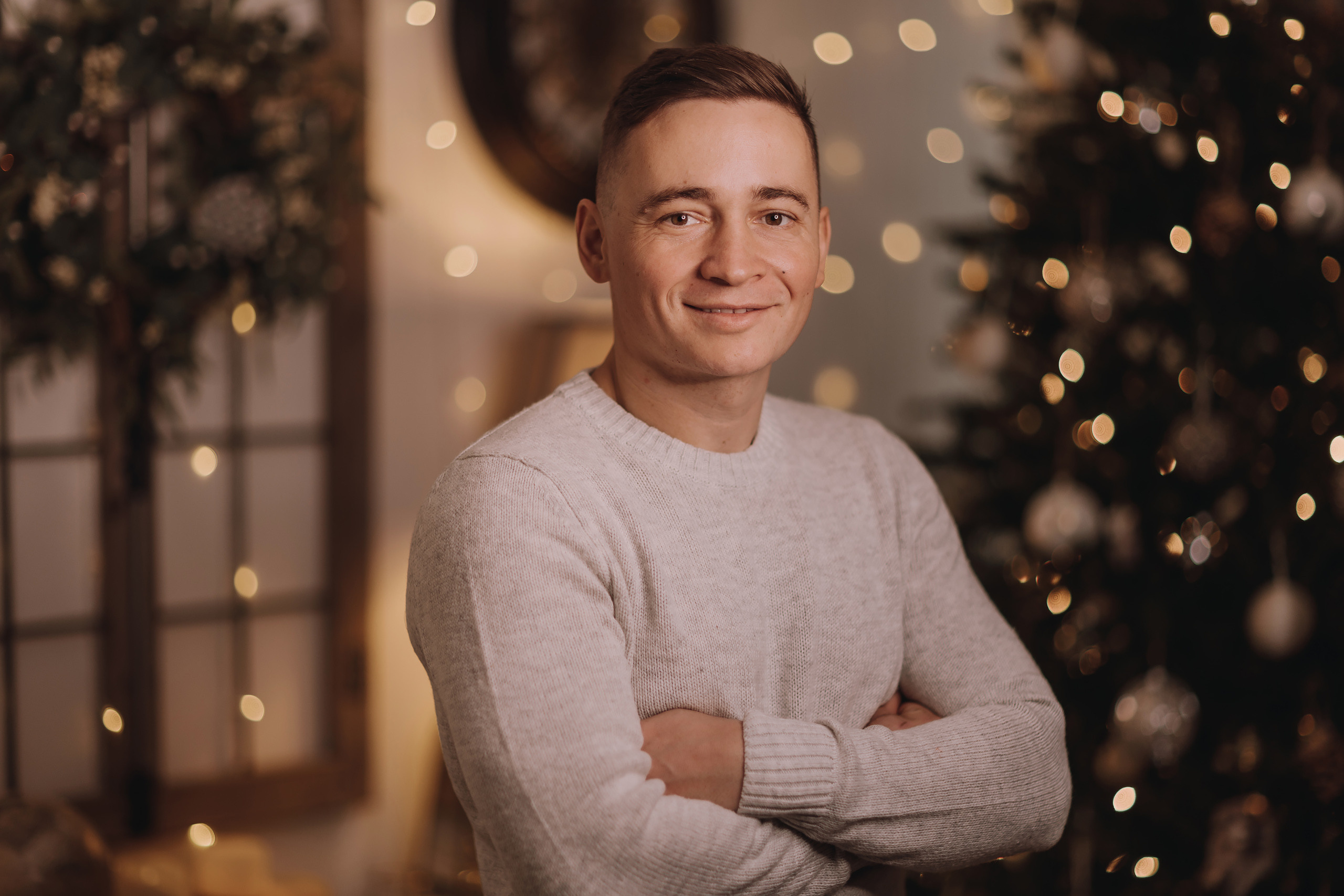 12.11.2022 Christmas Photoshoot 19. Wedding family event photographer in Chicago Nick Yushevich