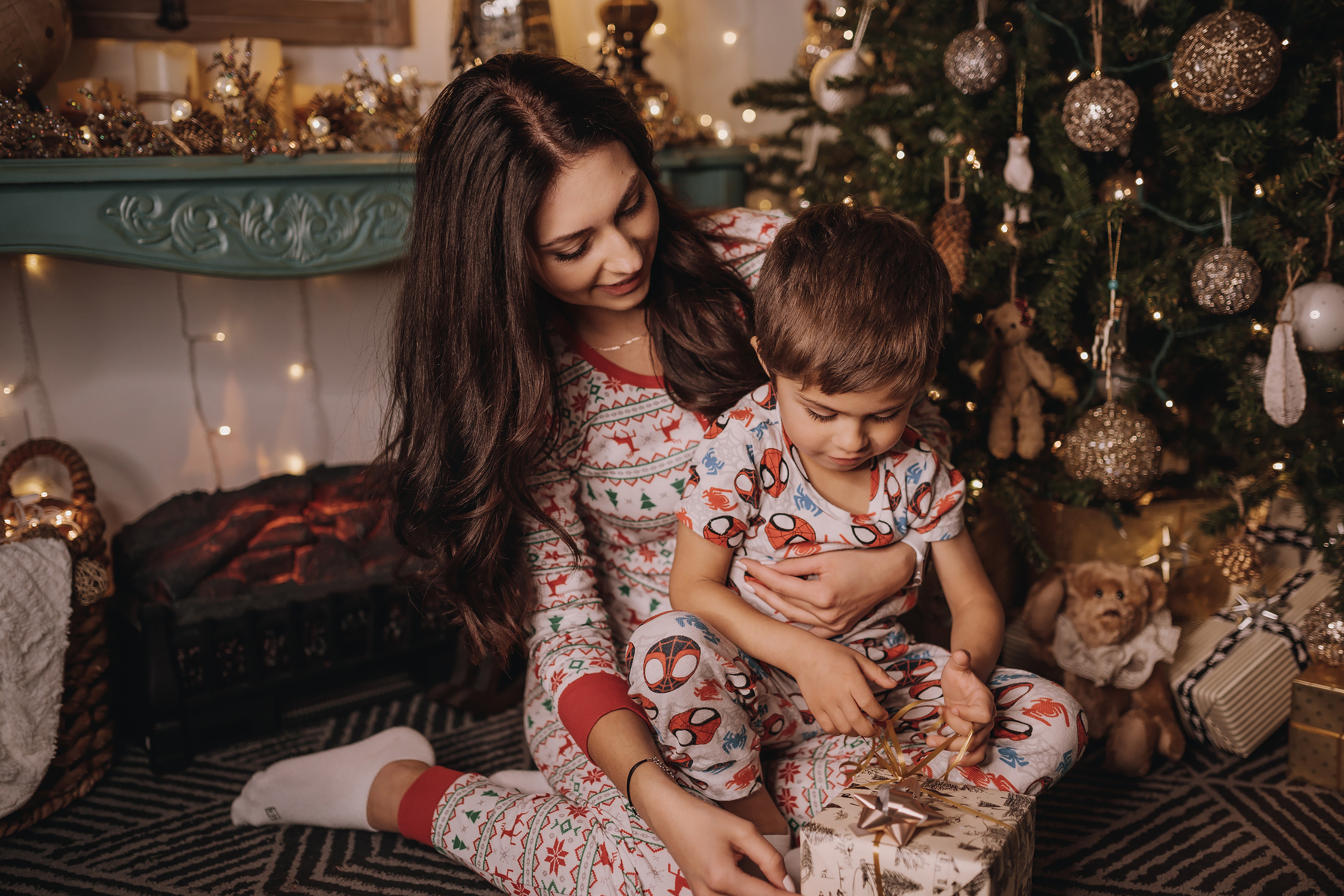 12.11.2022 Christmas Photoshoot 18. Wedding family event photographer in Chicago Nick Yushevich