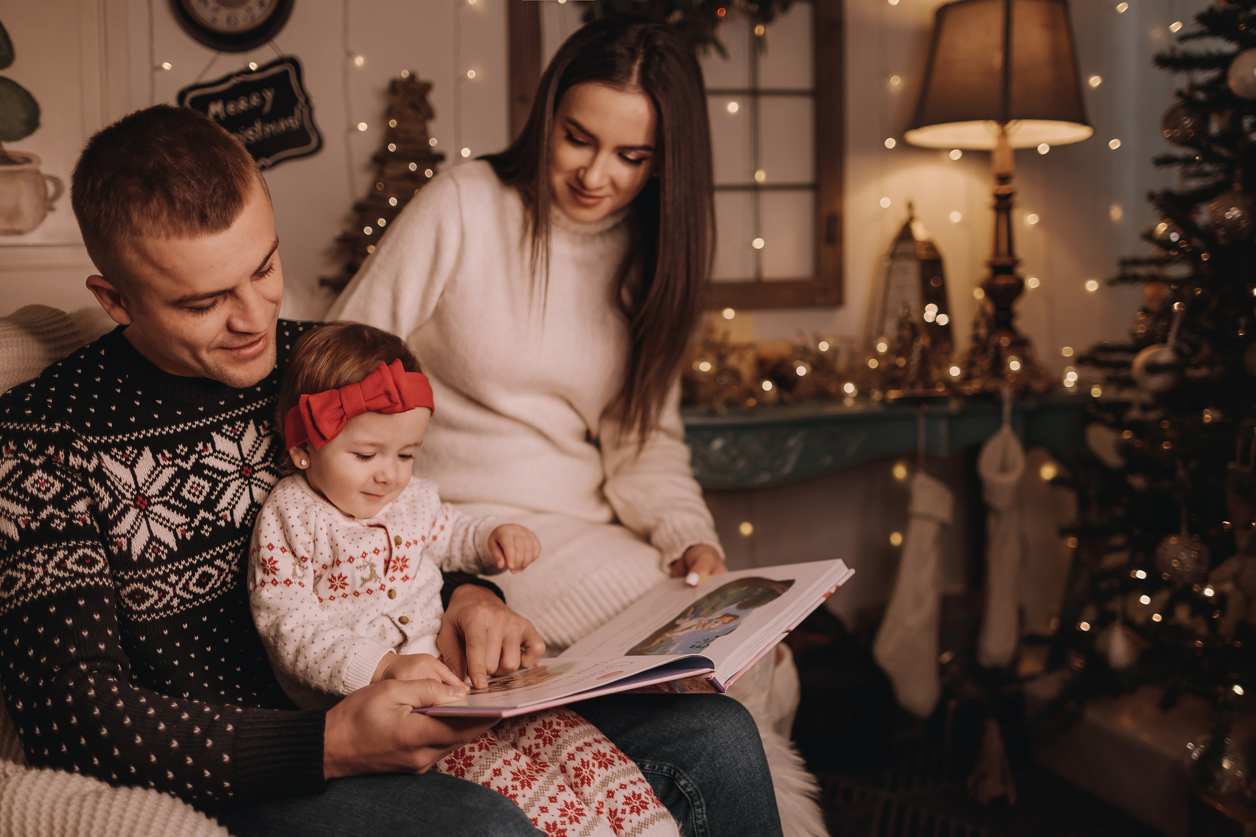 18.12.2022 Christmas Photoshoot 22. Wedding family event photographer in Chicago Nick Yushevich