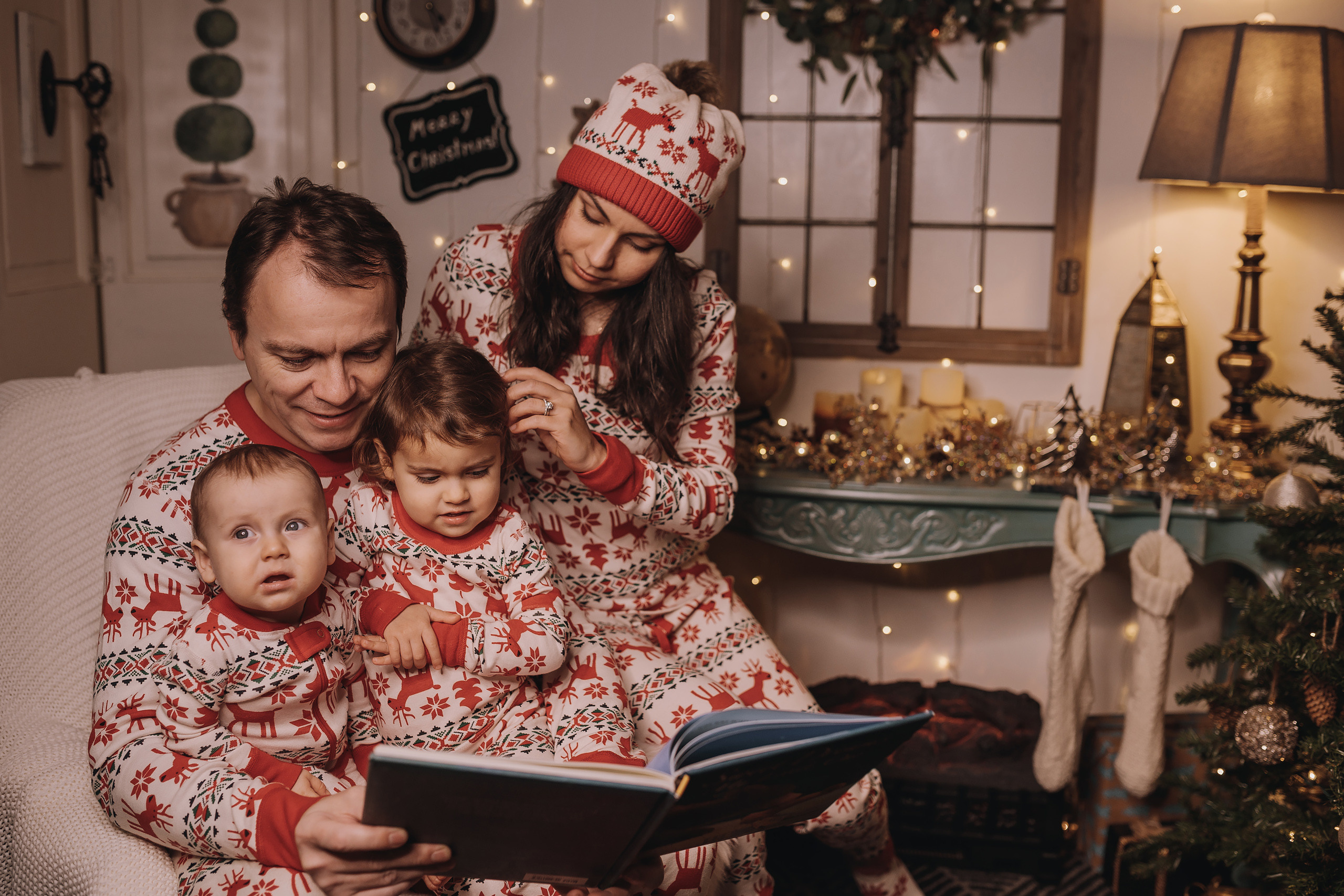 29.01.2023 Christmas Photoshoot 25. Wedding family event photographer in Chicago Nick Yushevich