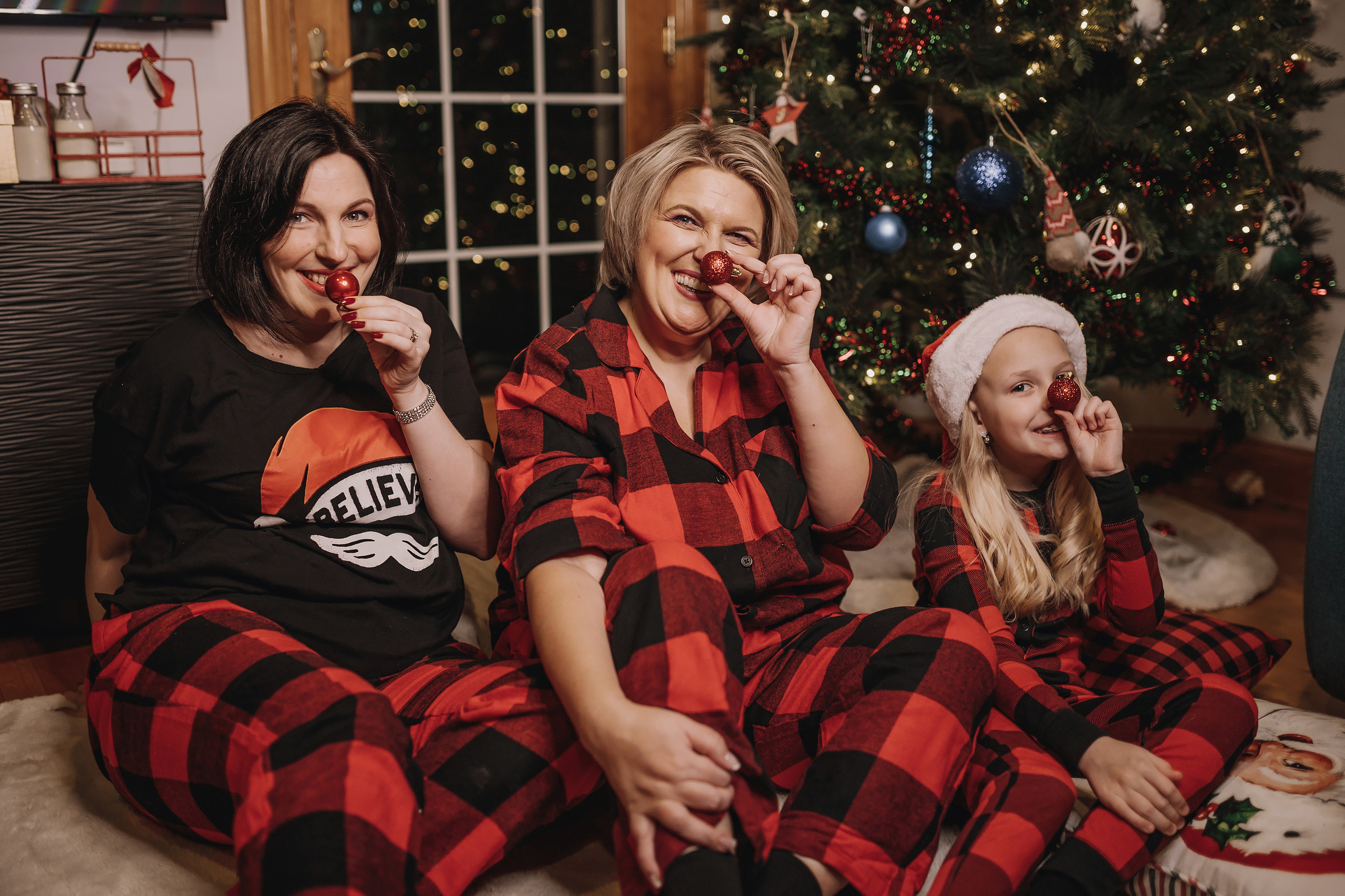 12.09.2022 Christmas Photoshoot 15. Wedding family event photographer in Chicago Nick Yushevich