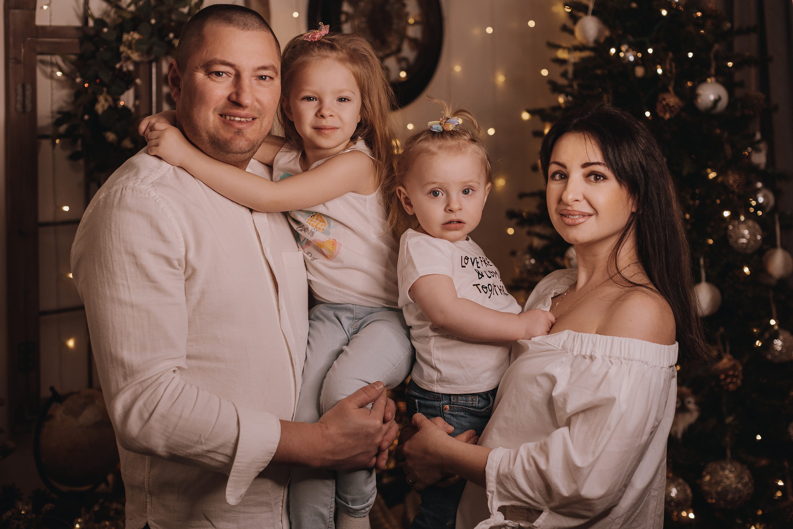 02.04.2023 Christmas Photoshoot 24. Wedding family event photographer in Chicago Nick Yushevich