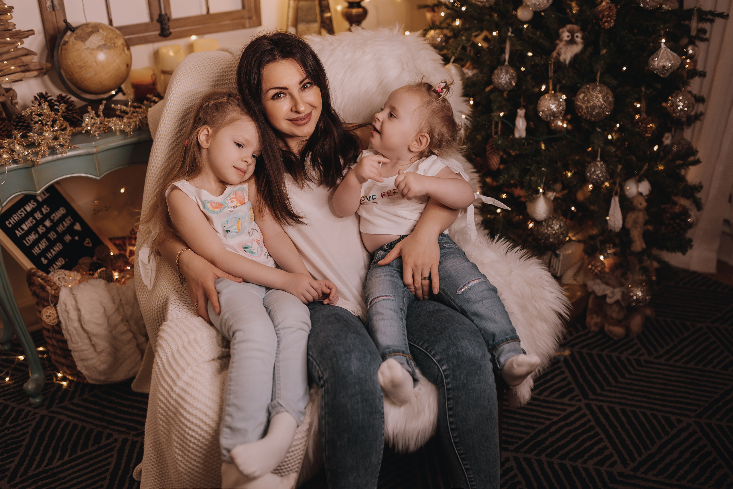 02.04.2023 Christmas Photoshoot 24. Wedding family event photographer in Chicago Nick Yushevich