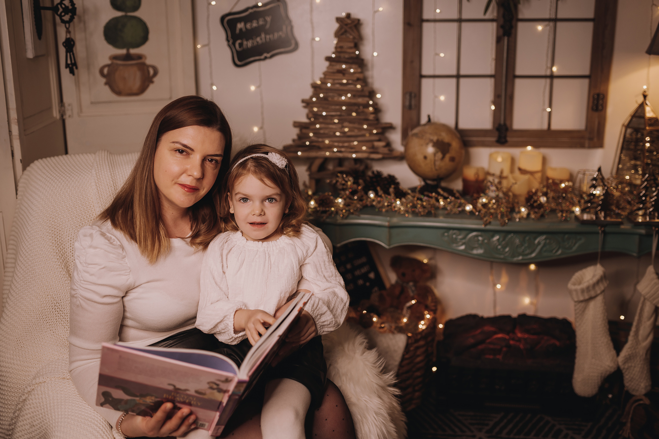 12.03.2022 Christmas Photoshoot 11. Wedding family event photographer in Chicago Nick Yushevich