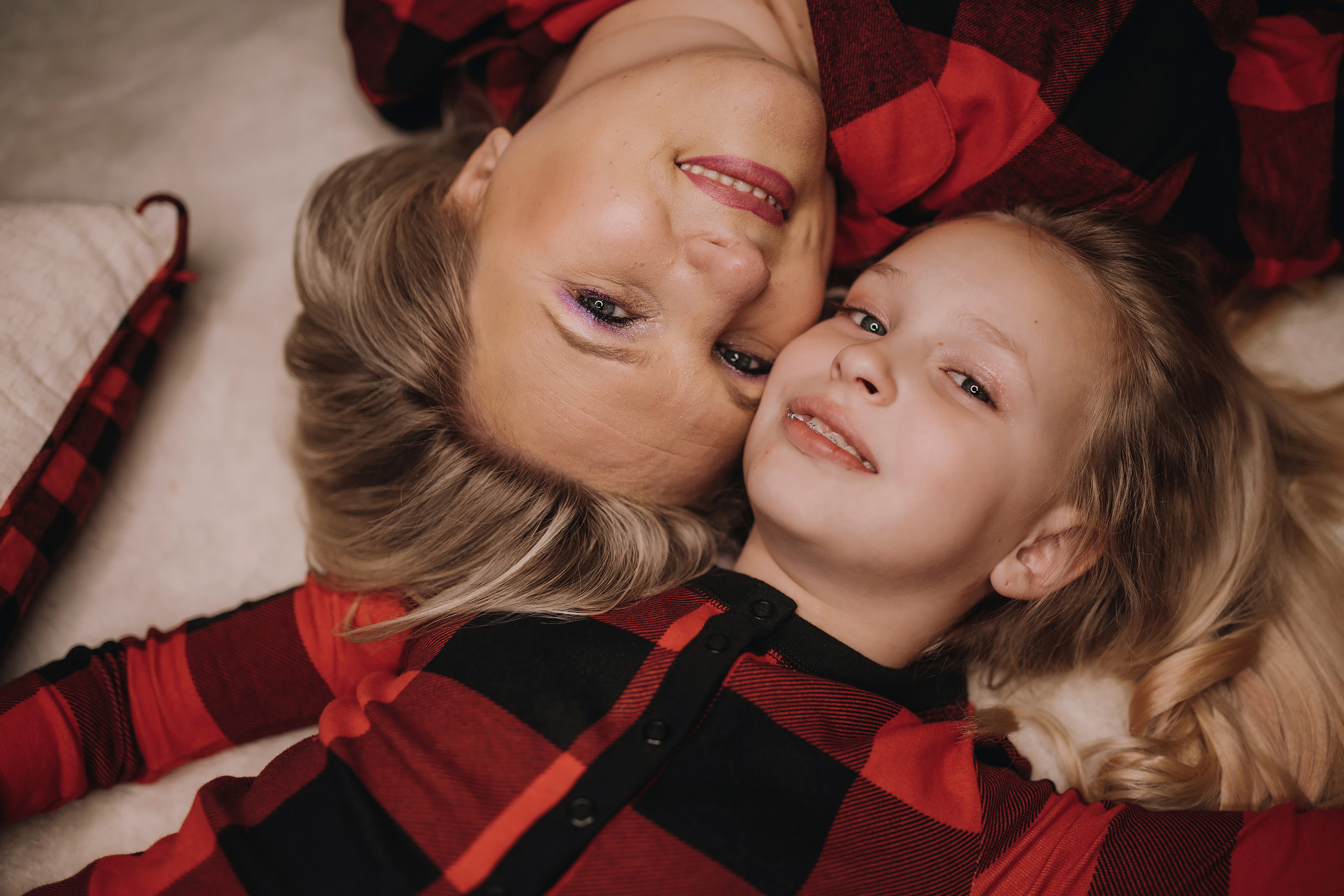 12.09.2022 Christmas Photoshoot 15. Wedding family event photographer in Chicago Nick Yushevich