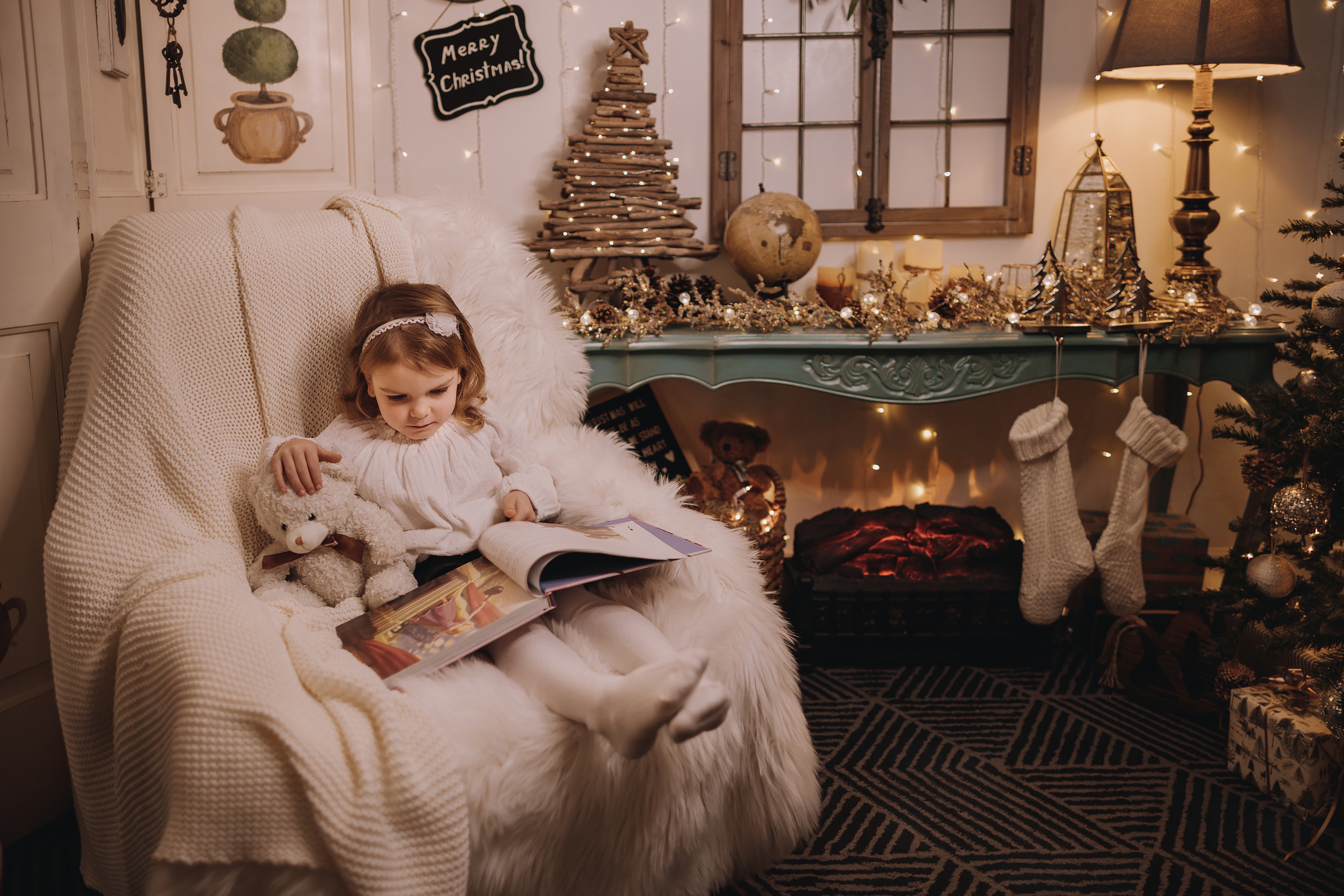 12.03.2022 Christmas Photoshoot 11. Wedding family event photographer in Chicago Nick Yushevich