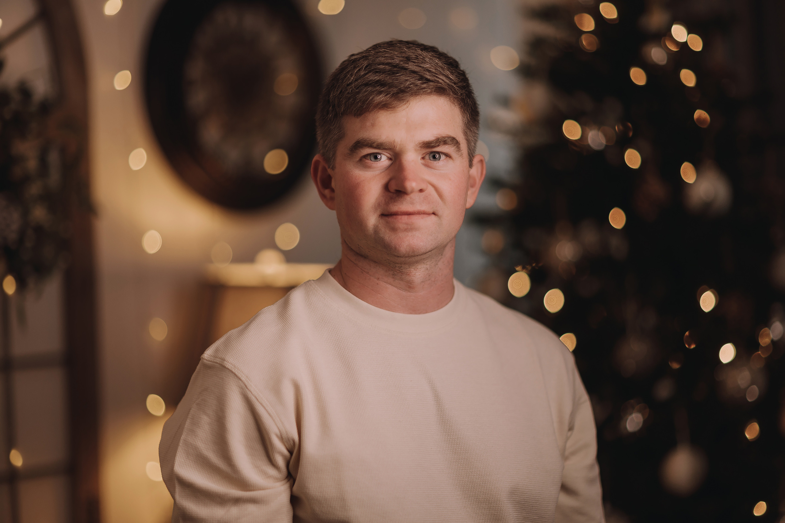 12.03.2022 Christmas Photoshoot 13. Wedding family event photographer in Chicago Nick Yushevich