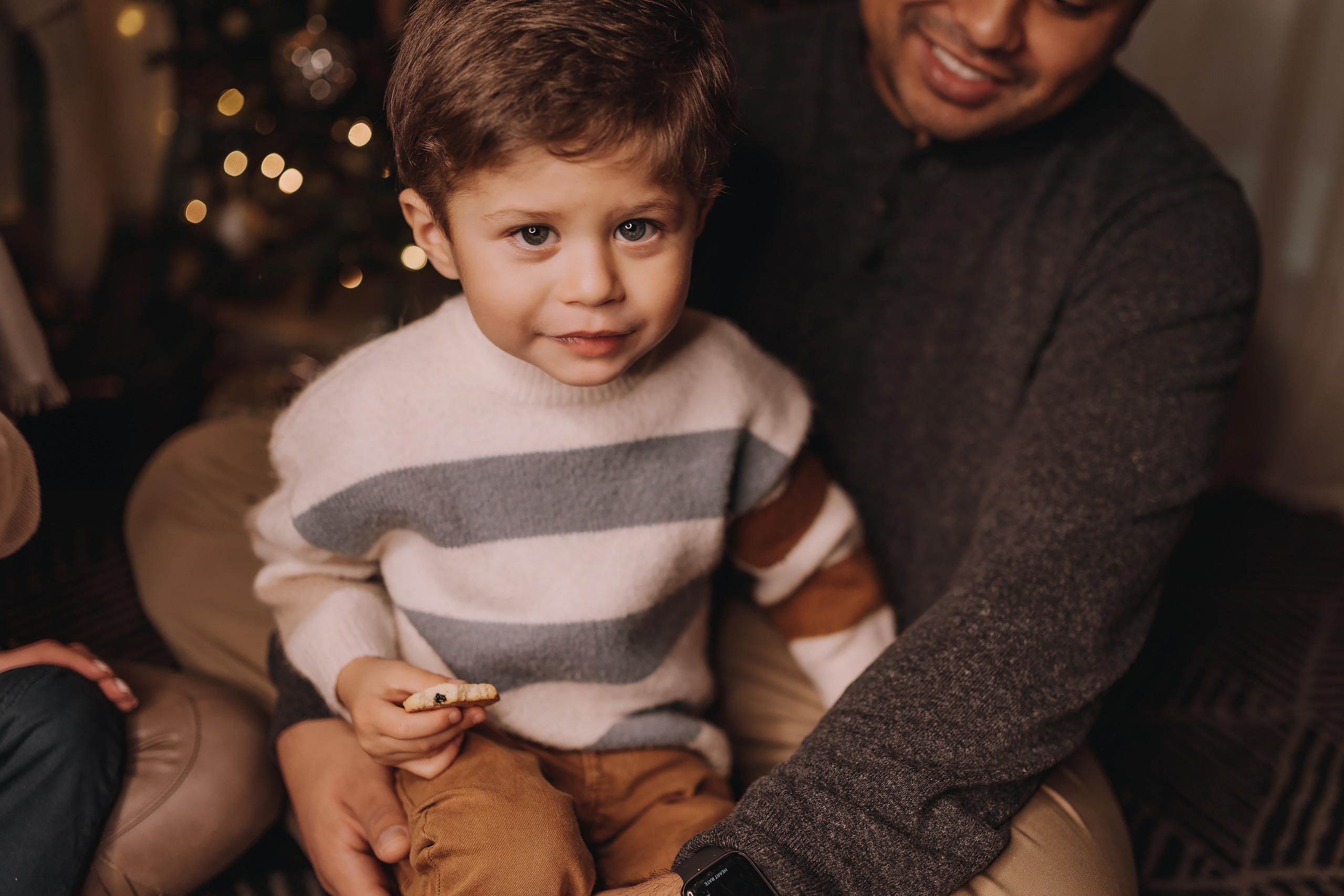 12.11.2022 Christmas Photoshoot 18. Wedding family event photographer in Chicago Nick Yushevich