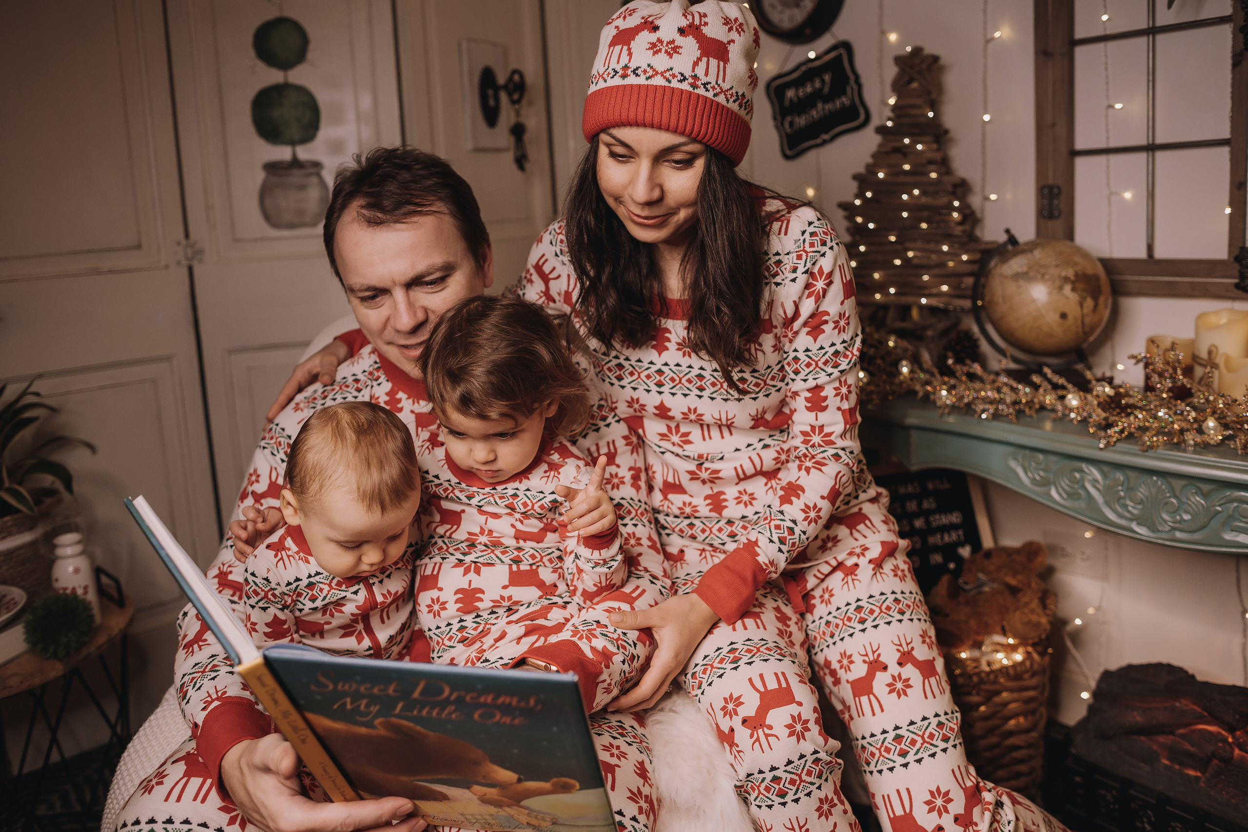 29.01.2023 Christmas Photoshoot 25. Wedding family event photographer in Chicago Nick Yushevich