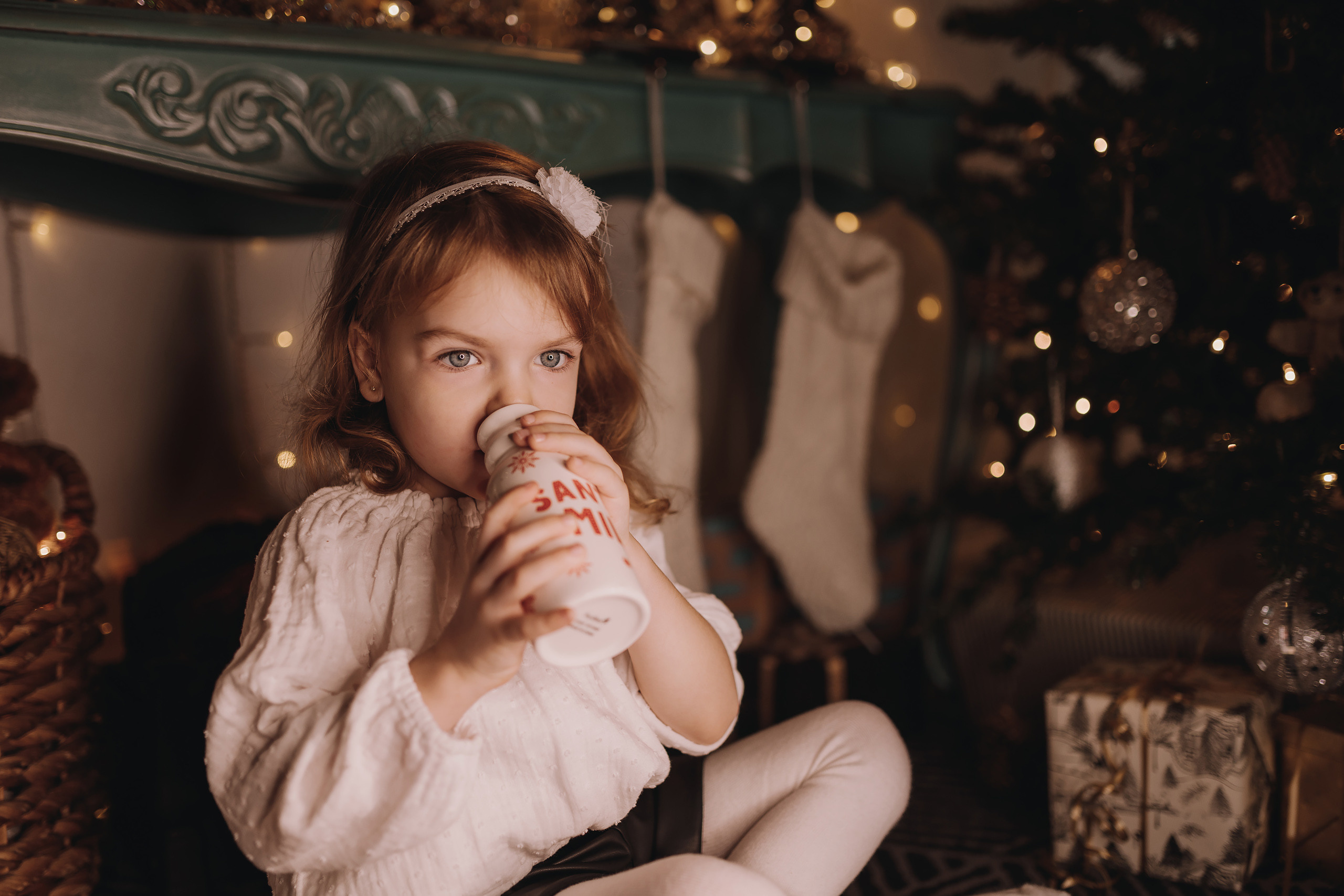 12.03.2022 Christmas Photoshoot 11. Wedding family event photographer in Chicago Nick Yushevich