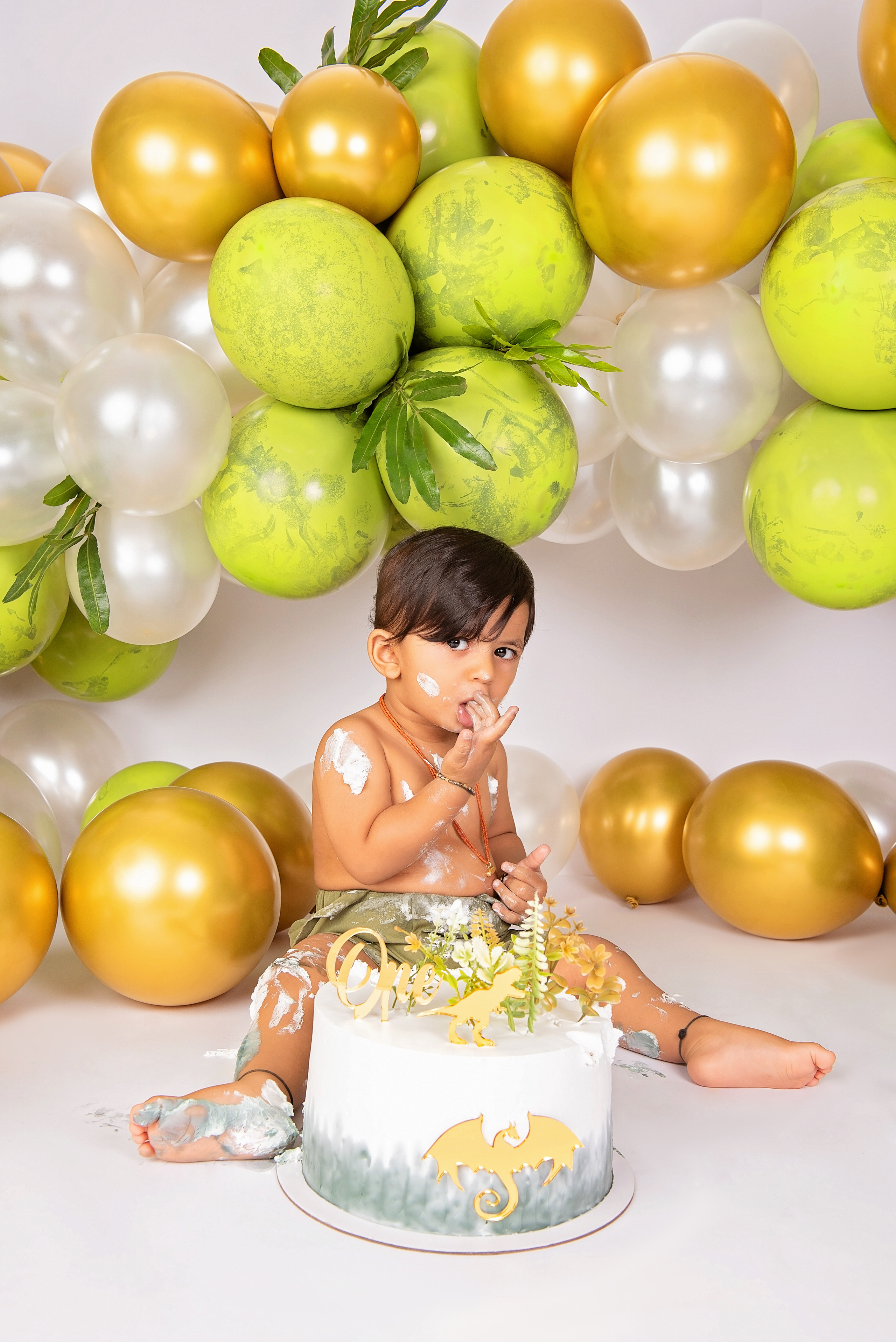 Cake smash birthday photo shoot Nairobi Kenya