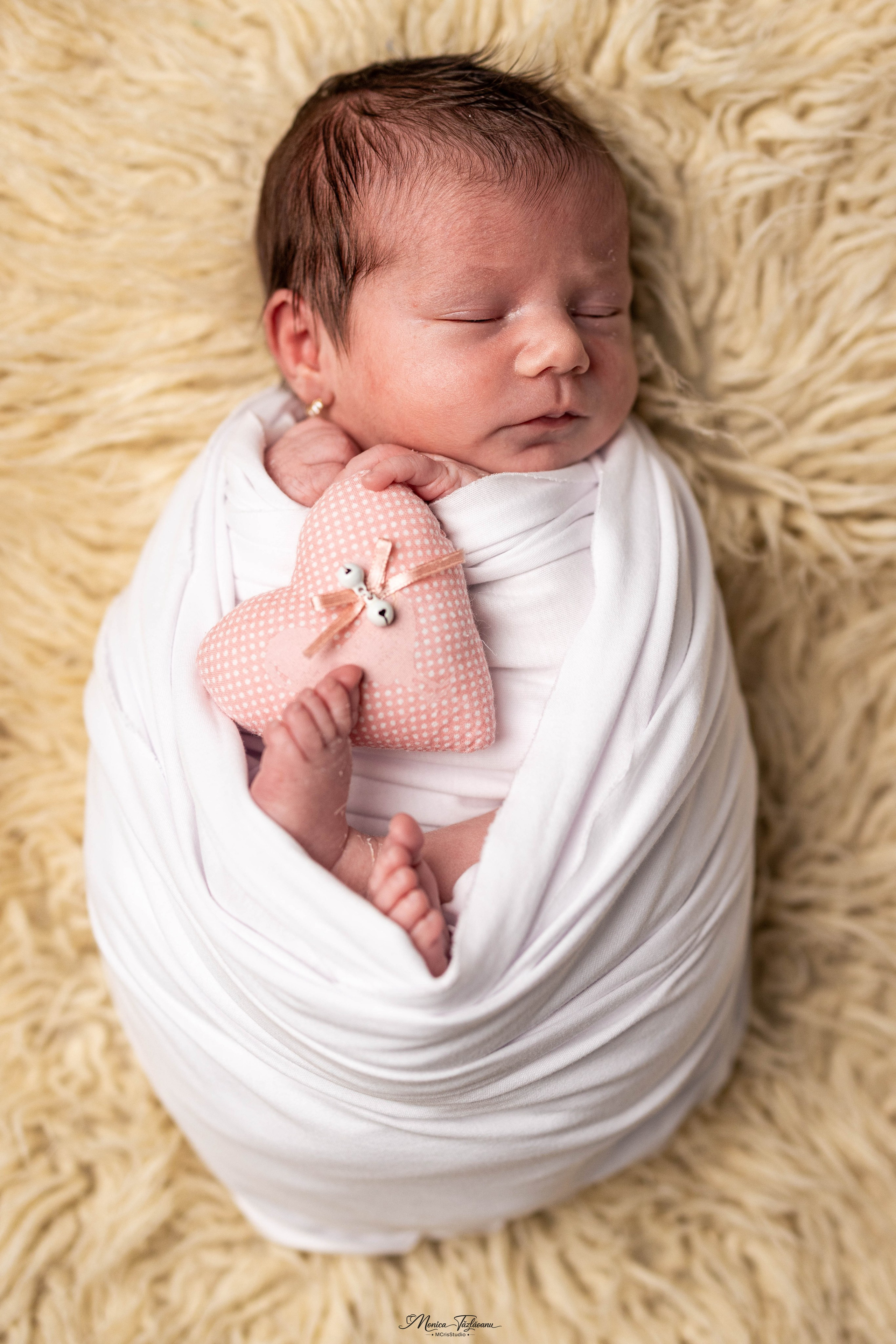 Fotografie Newborn. MCrisStudio