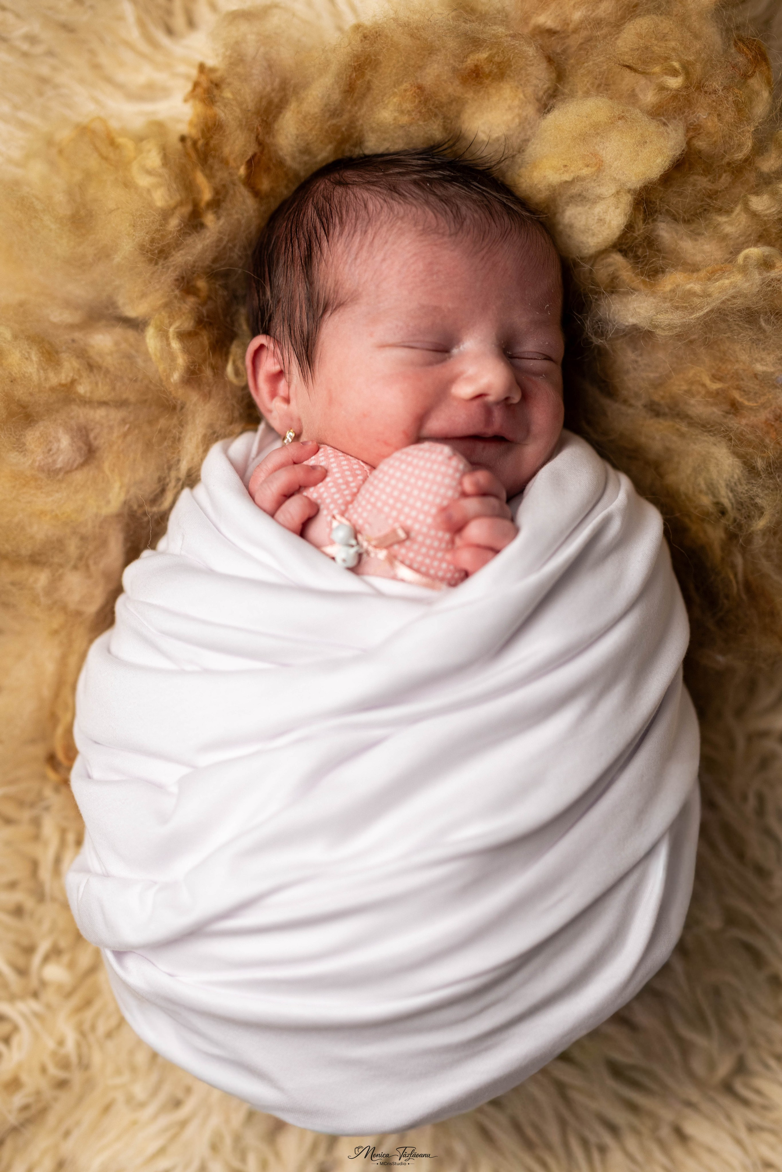 Fotografie Newborn. MCrisStudio