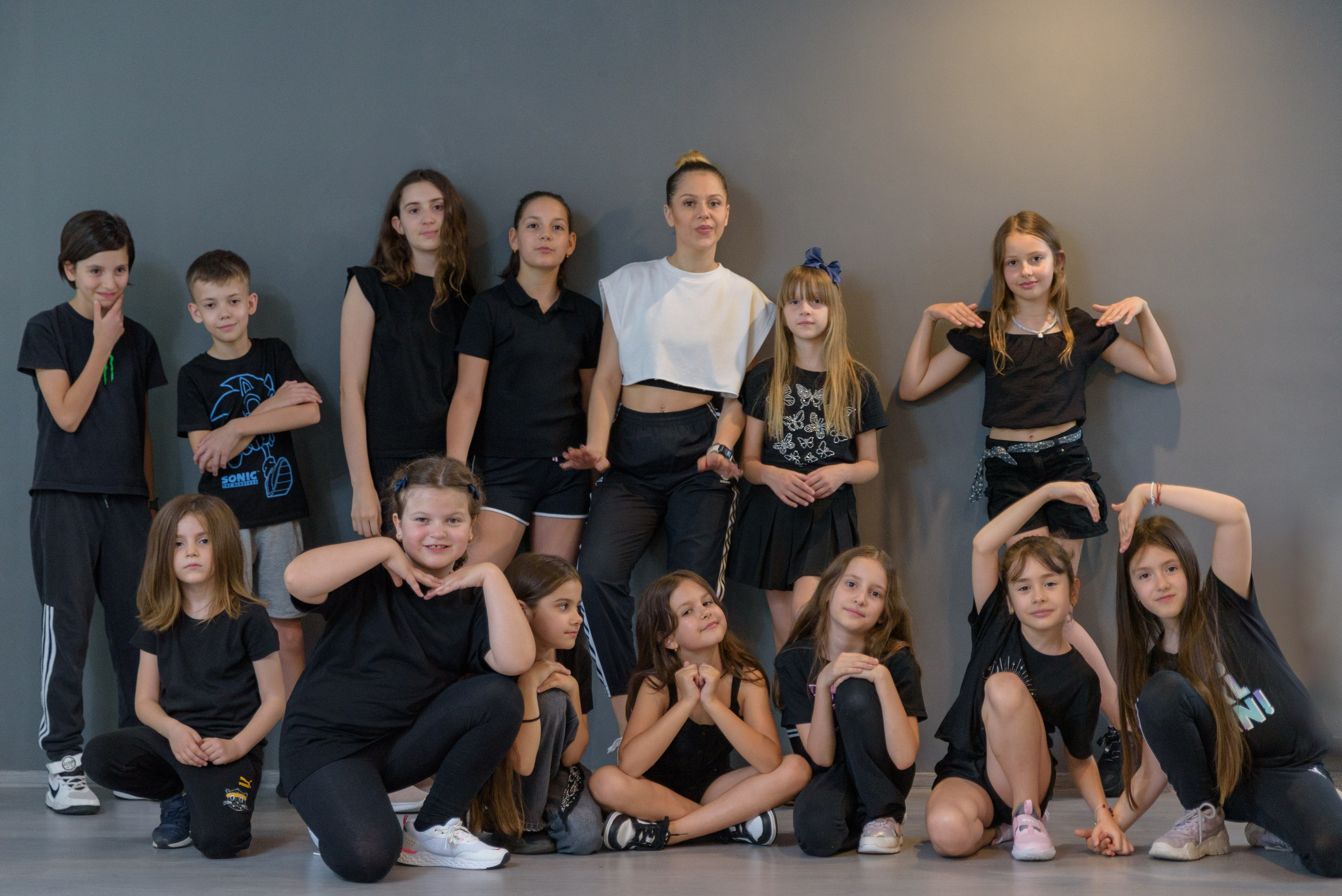 Fotograf corporate, sedinta foto business, pret fotograf corporate, Servicii Profesionale pentru Evenimente de Business, Portrete business, fotografii pentru evenimente organizate de companii, fotografie de produs, Poze business bucuresti, Fotografii profesionale bucuresti,Fotografii portret profesionale