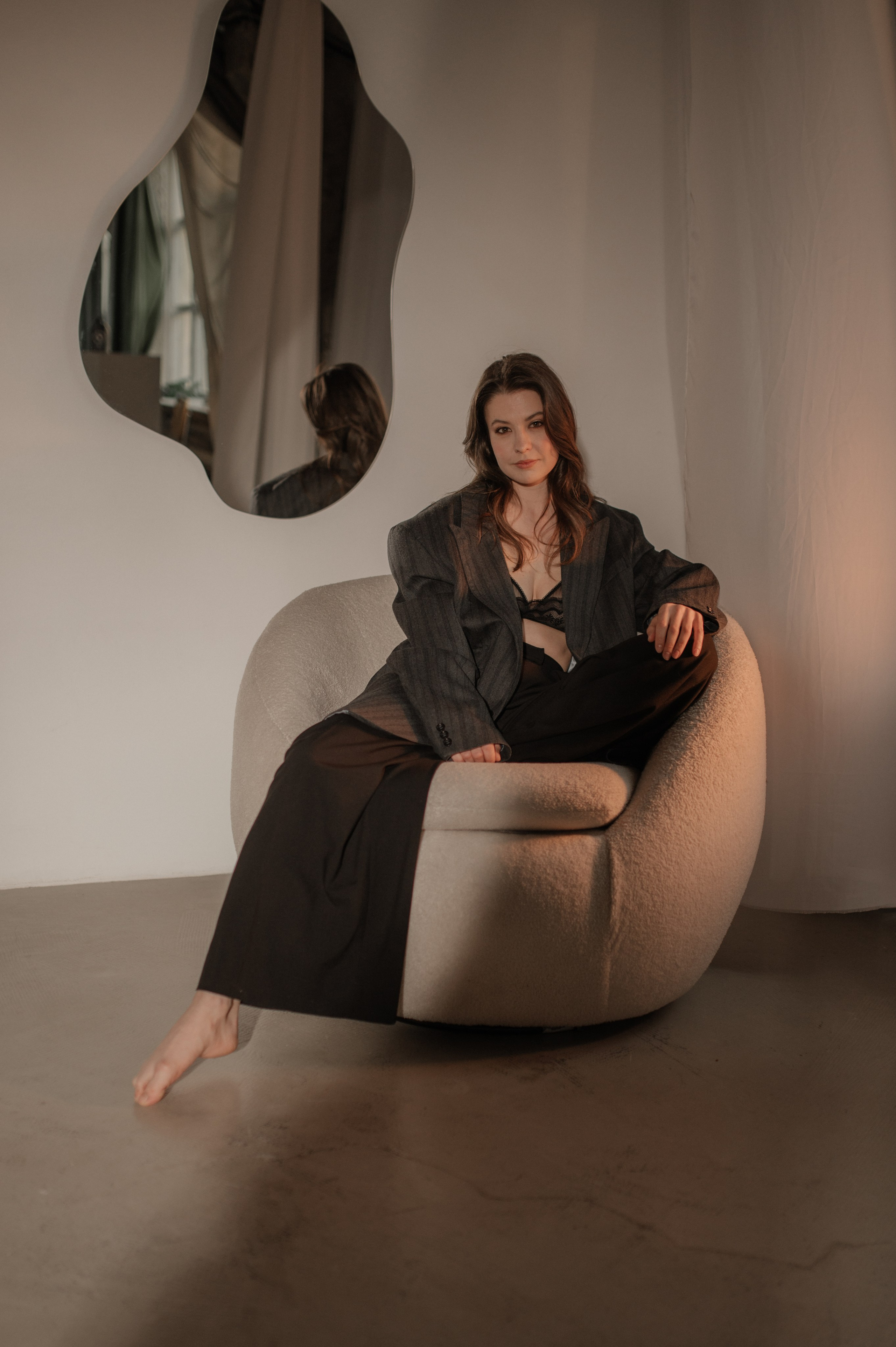 Minimalism. Wedding and commercial photographer