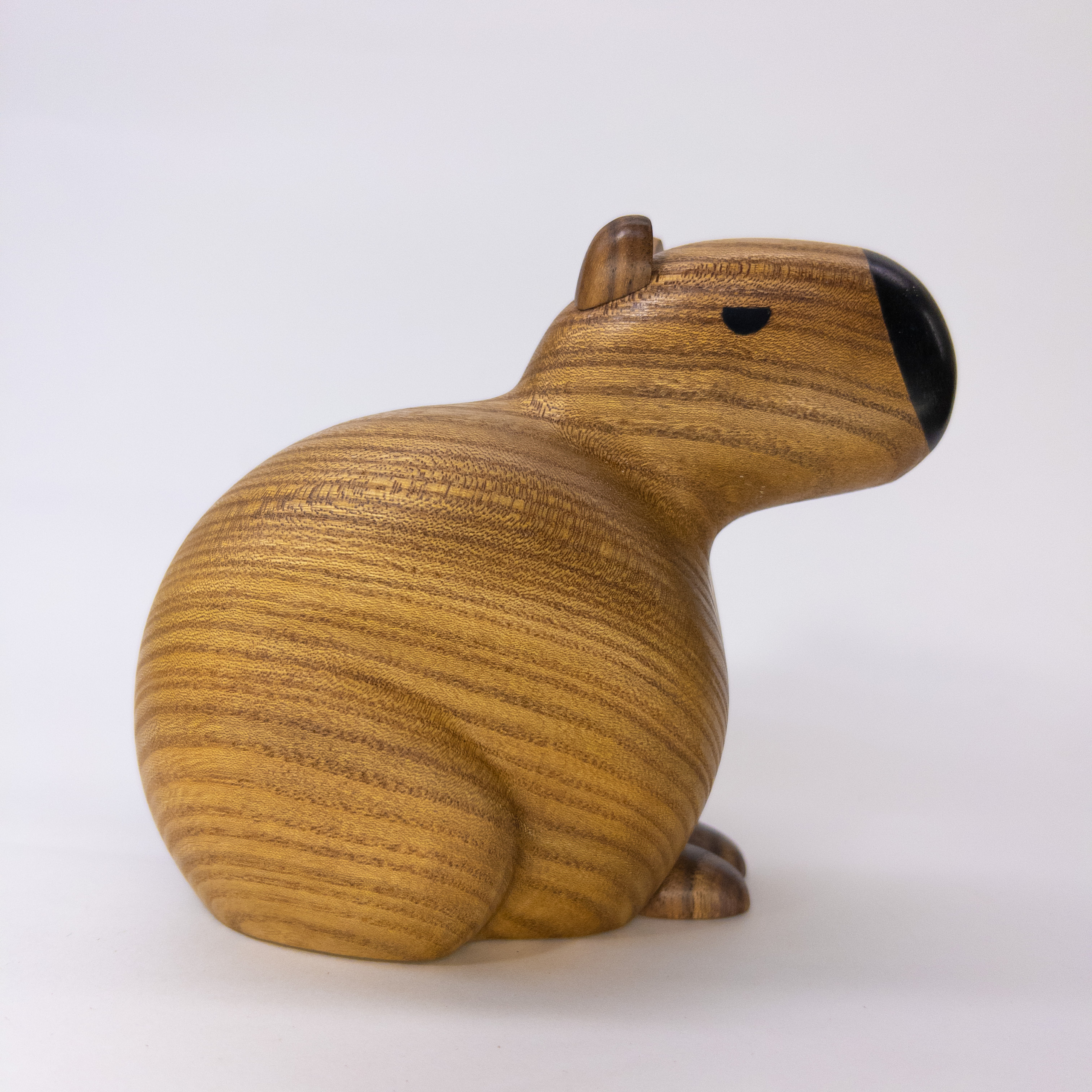 Капибара. Резьба по дереву. Уникальные декоративные скульптуры для интерьера