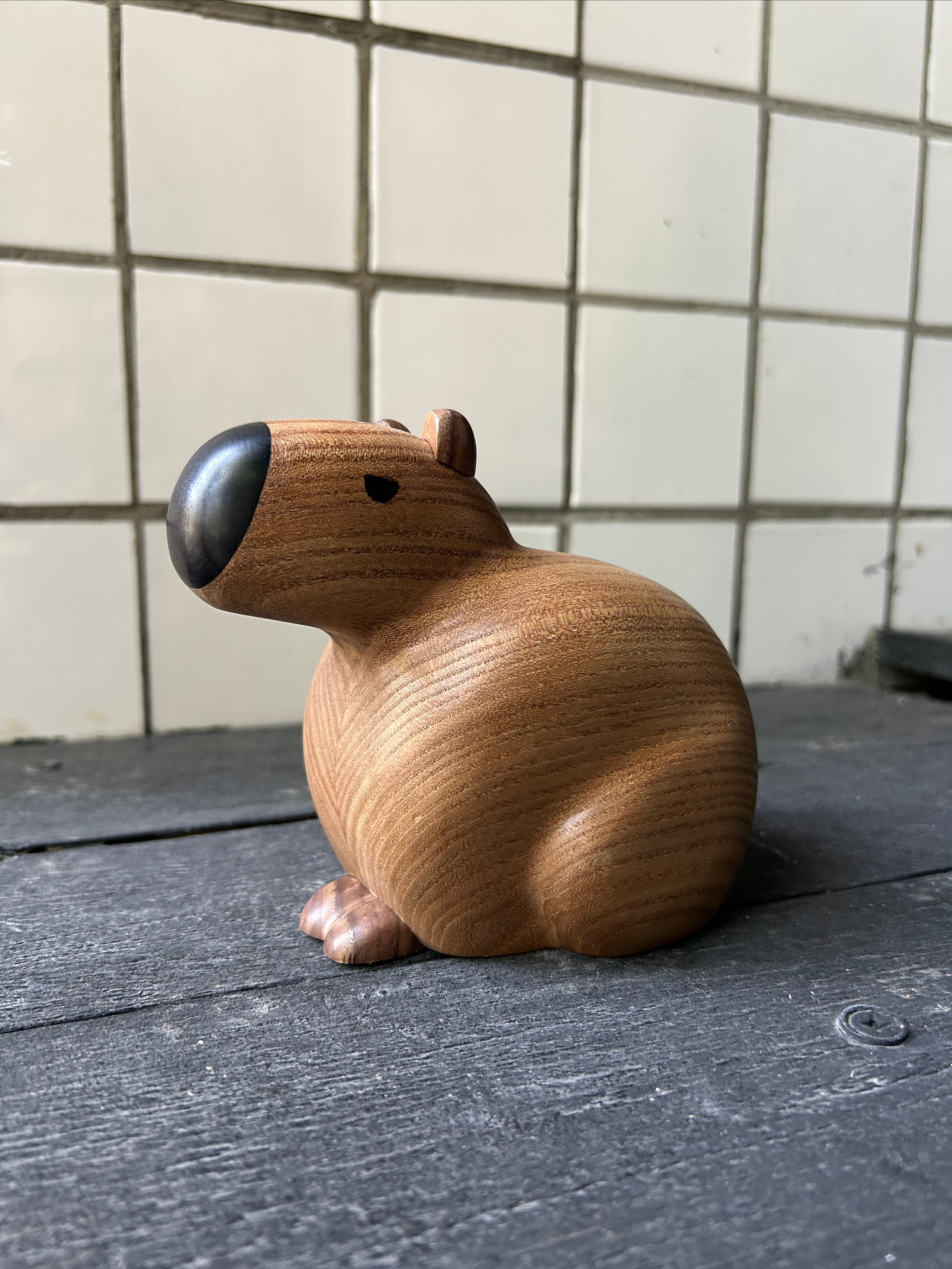 Капибара. Резьба по дереву. Уникальные декоративные скульптуры для интерьера