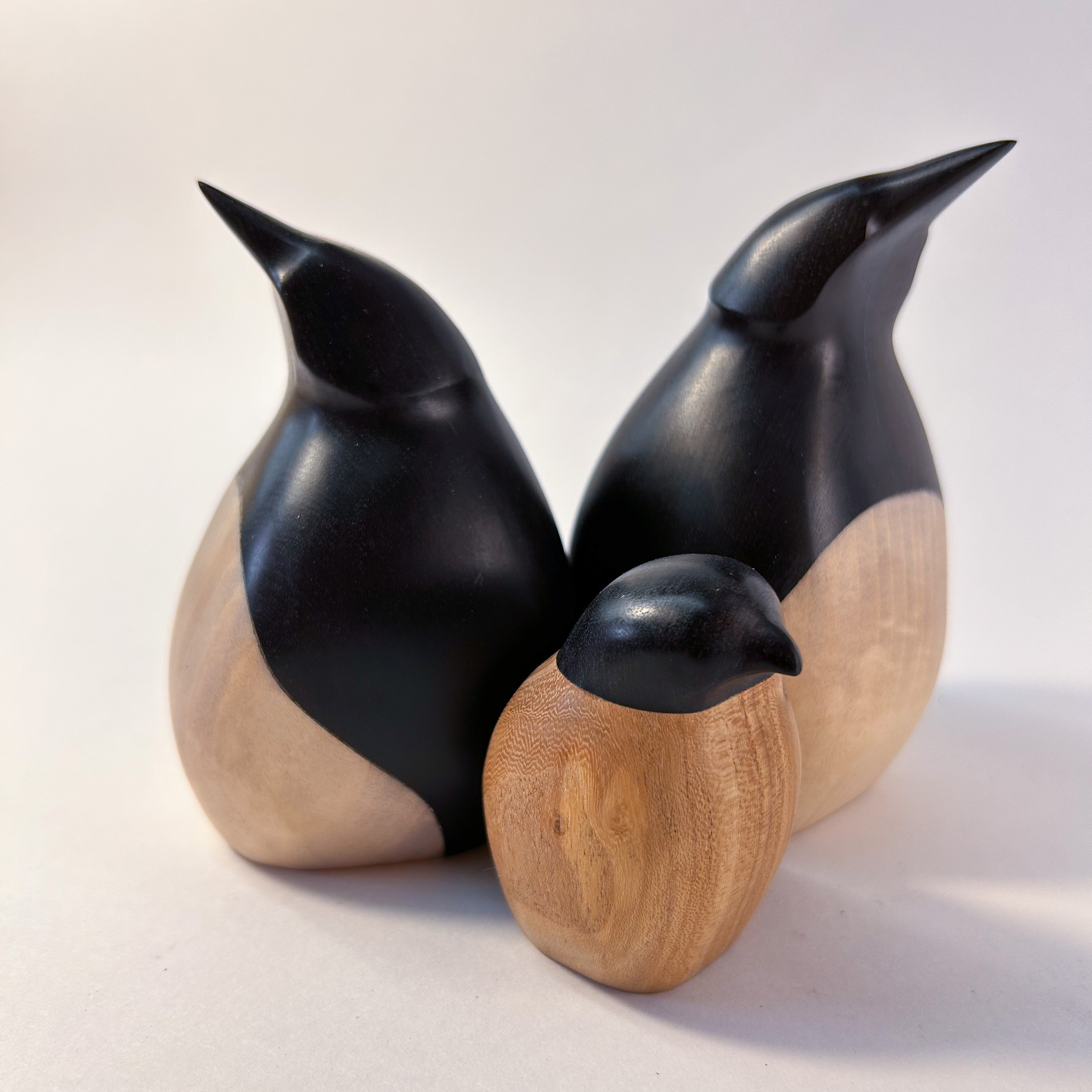 Пингвины. Резьба по дереву. Уникальные декоративные скульптуры для интерьера