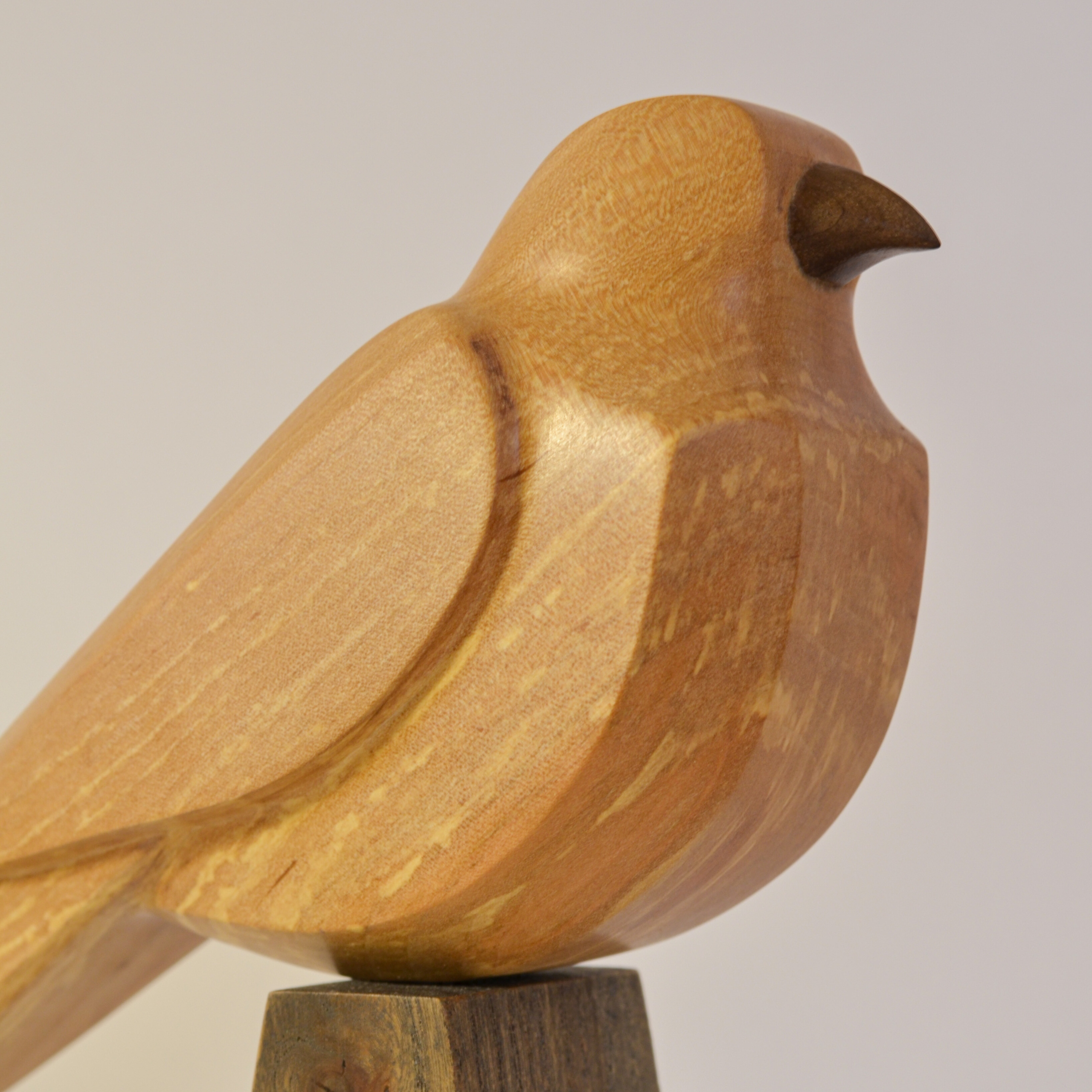 Сокол. Резьба по дереву. Уникальные декоративные скульптуры для интерьера