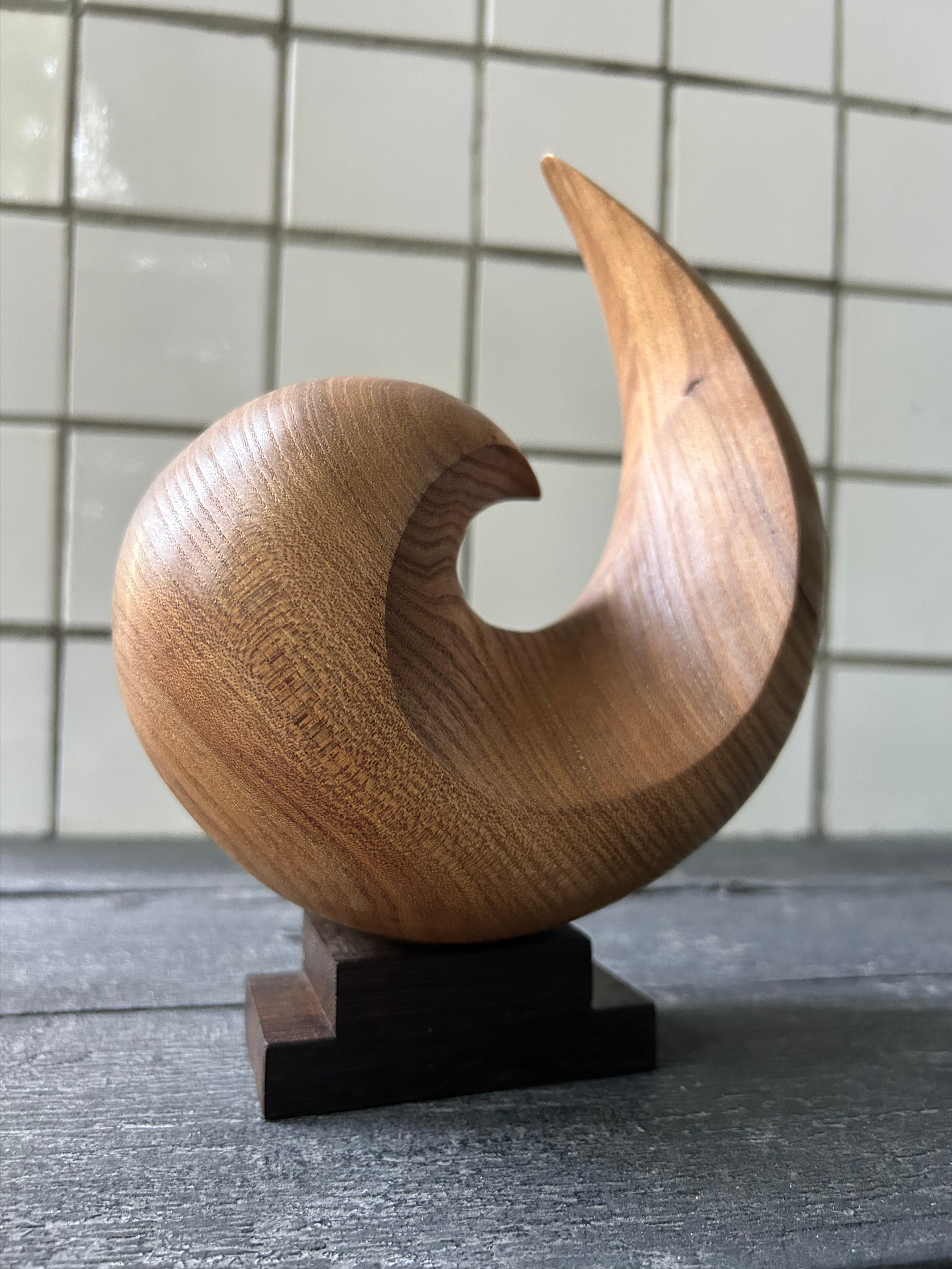 Капля. Резьба по дереву. Уникальные декоративные скульптуры для интерьера