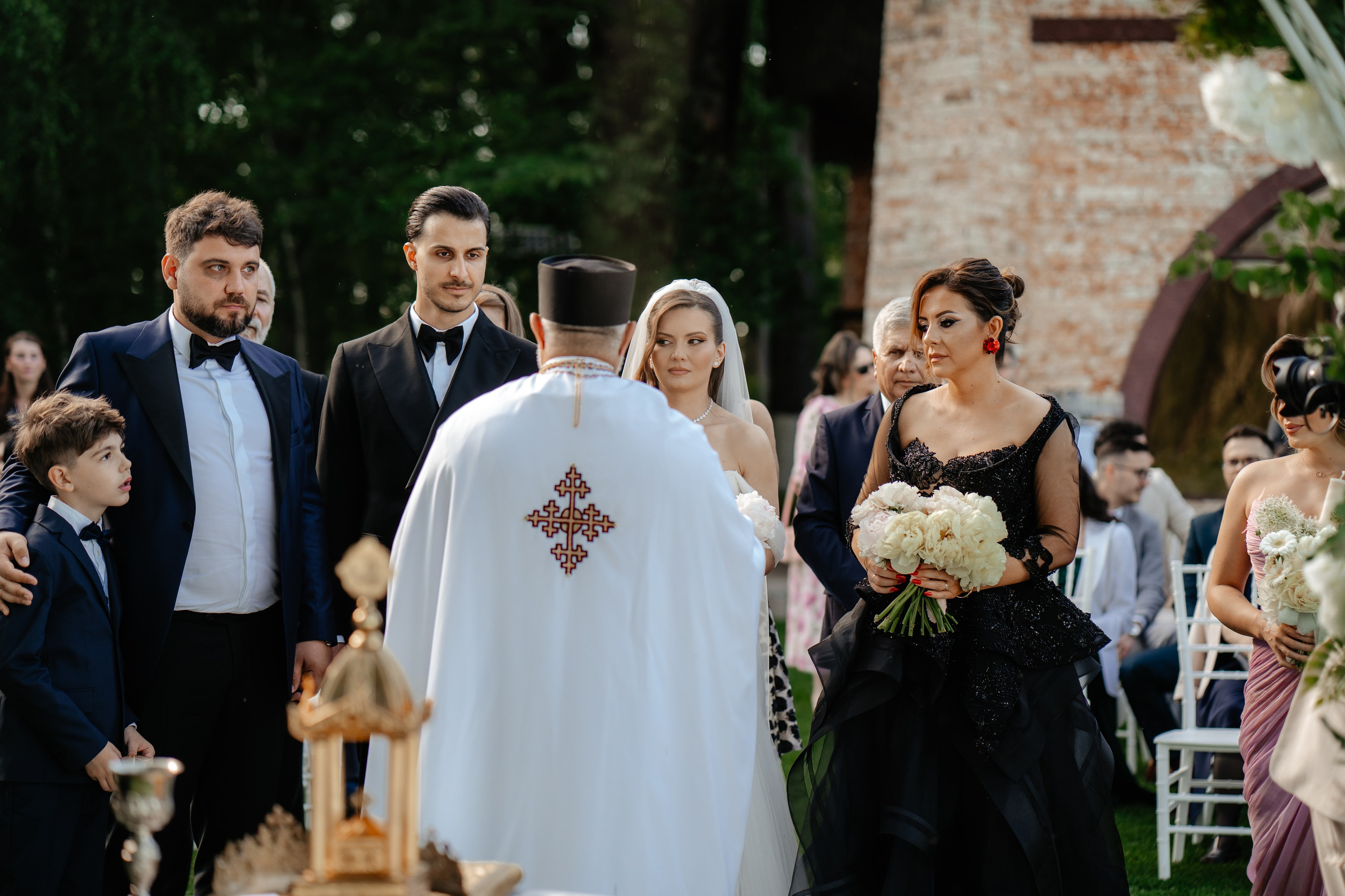 Nunta Ana si Andrei — Love story de Mai. Fotografi de nunta in Bucuresti, Iulia si Stefan Ovidiu