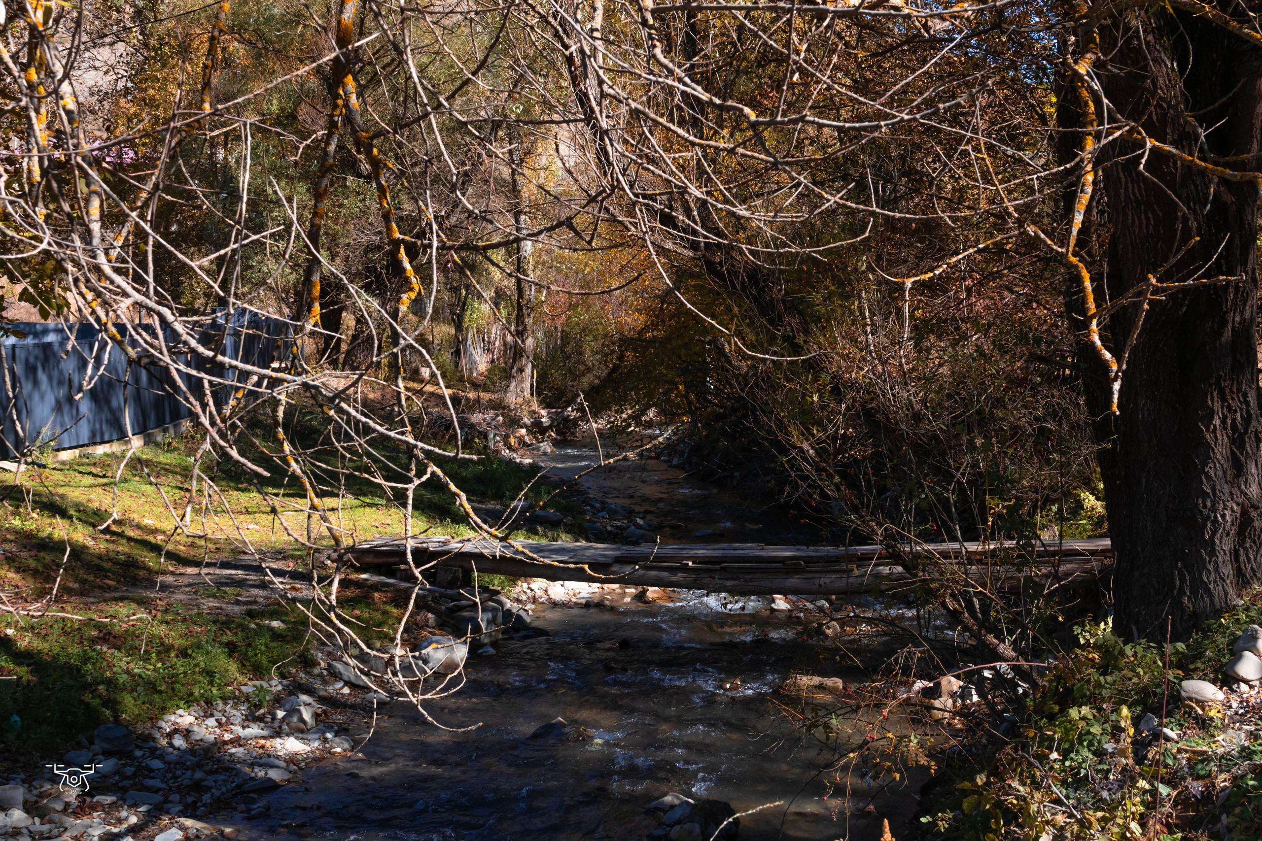 შემოდგომის ველოტური ატენის ხეობაში კავკასიის ველო ქსელთან ერთად. FramefreeMan