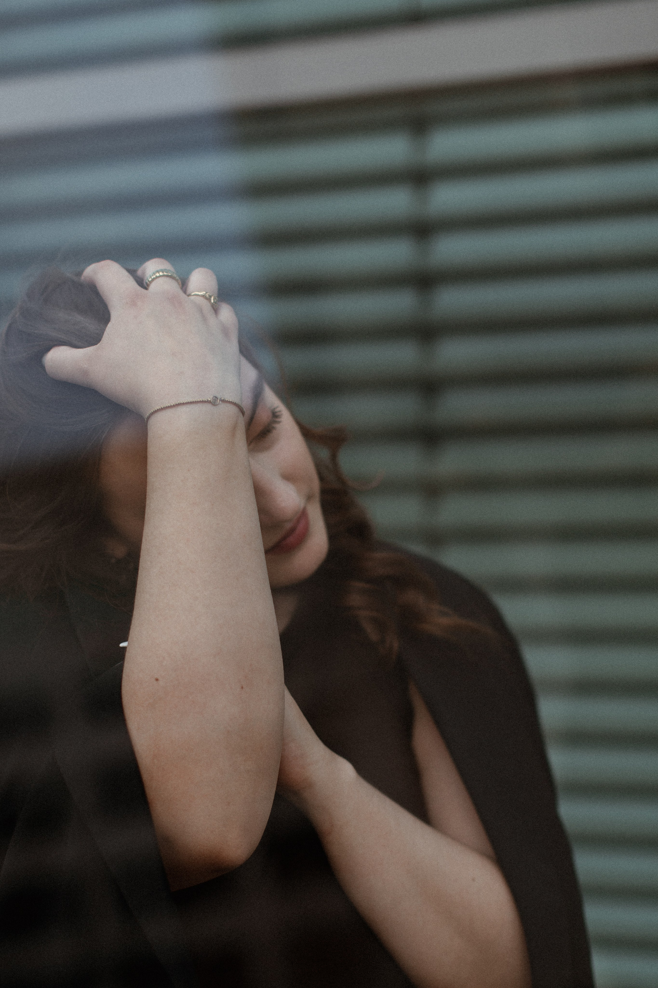 Anna. Anti-posing photoshoot. True self