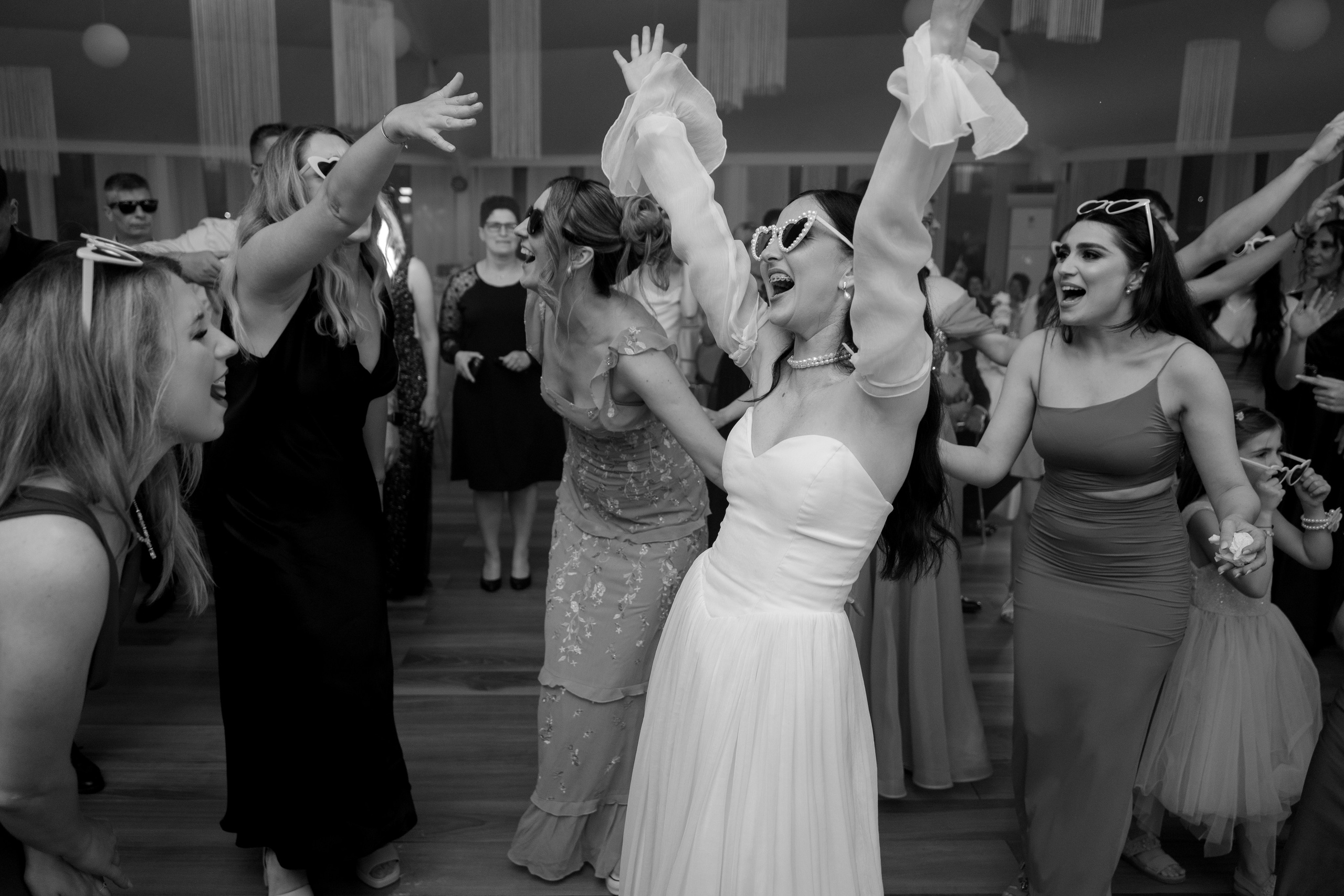 Alina + Gabriel | Liria. Proud Vision Weddings | Wedding Photography & Films — Servicii profesionale Foto Video Nunta Iasi