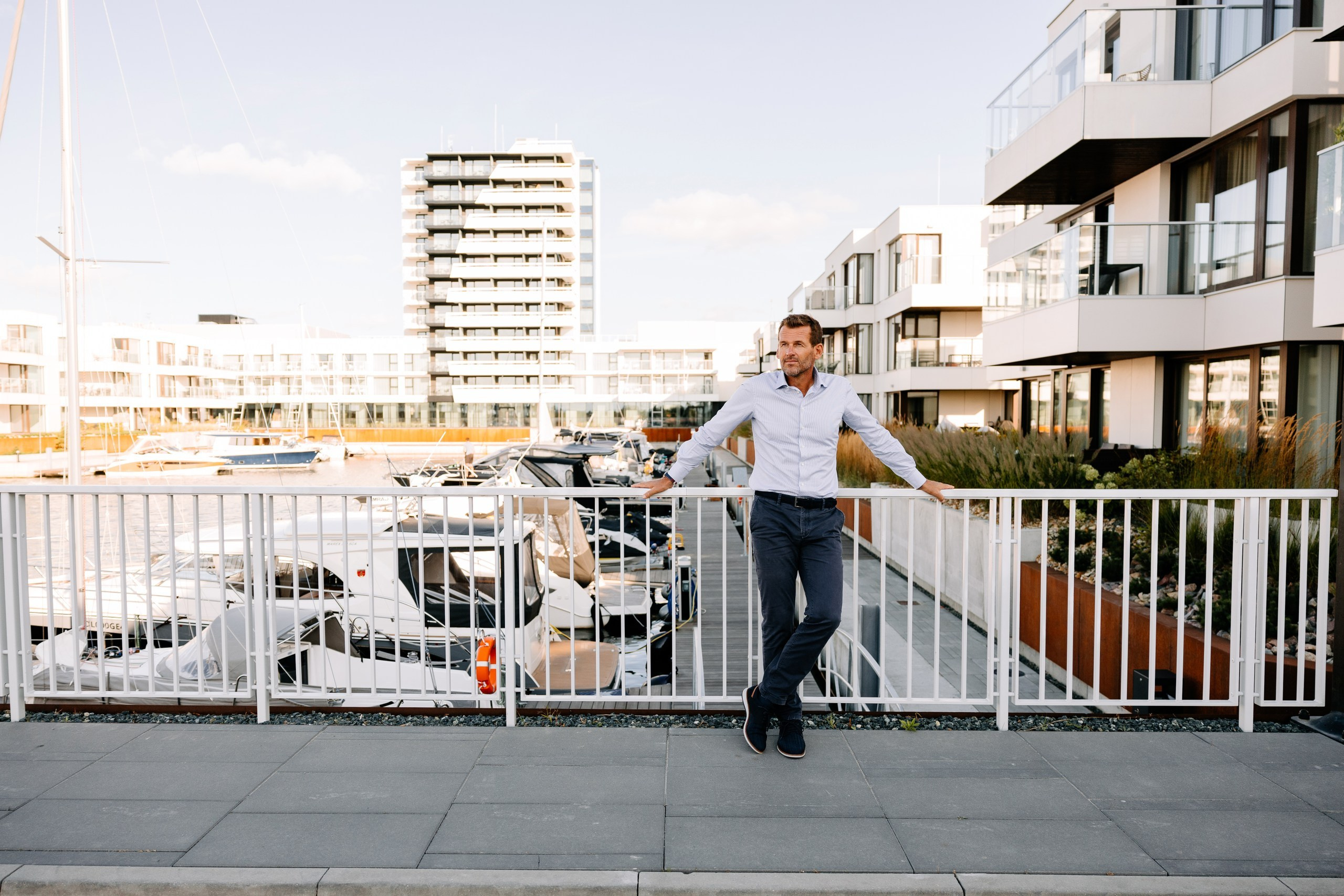 Dekpol Developer - Sesja Biznesowa dla Mateusza Kusznierewicza. Fotograf Ślubny Warszawa - Sesje Biznesowe Rodzinne Eventy