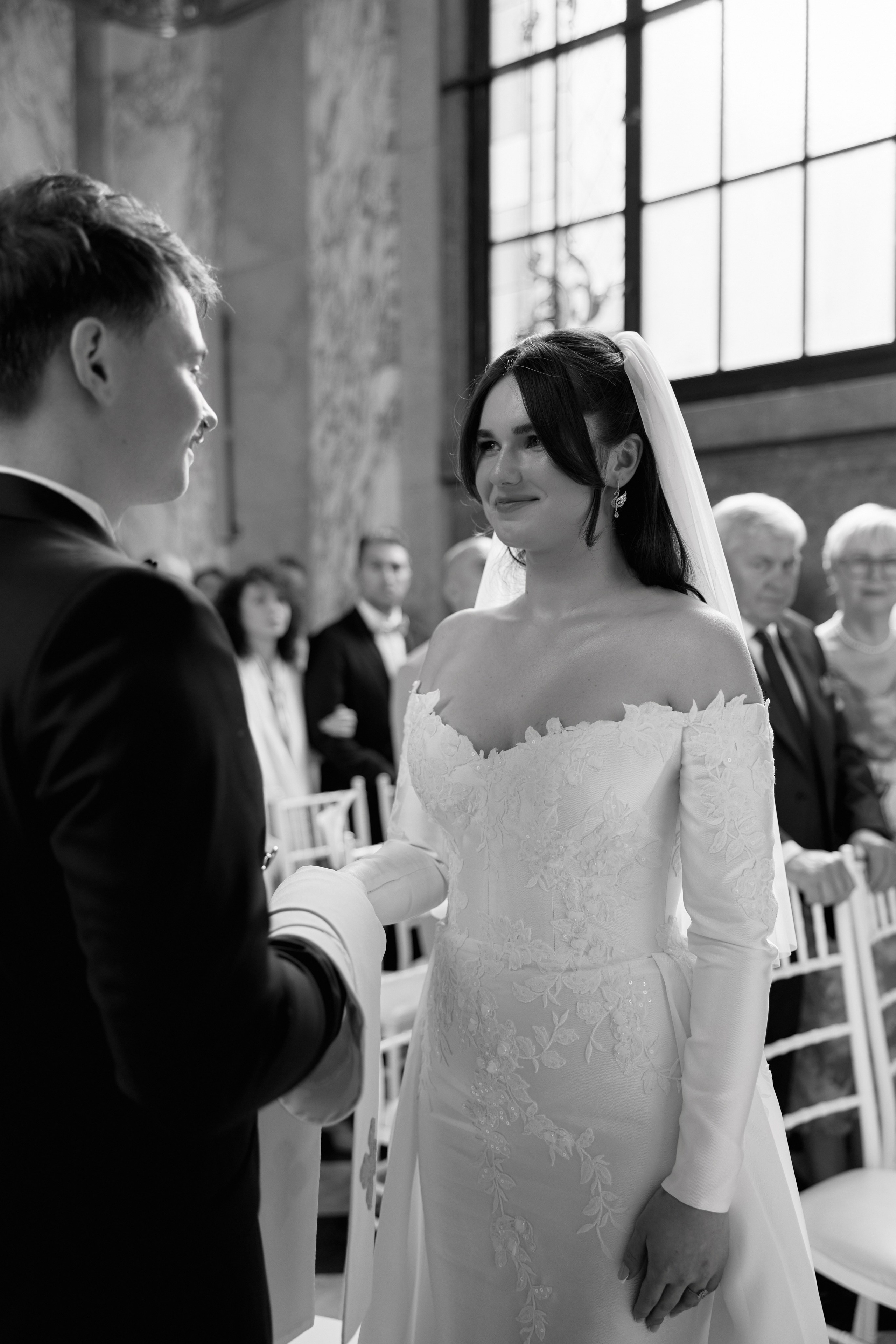 Wiktoria & Kacper. Pałac Goetz. Fotograf ślubny i rodzinny w Krakowie Yana Klymova