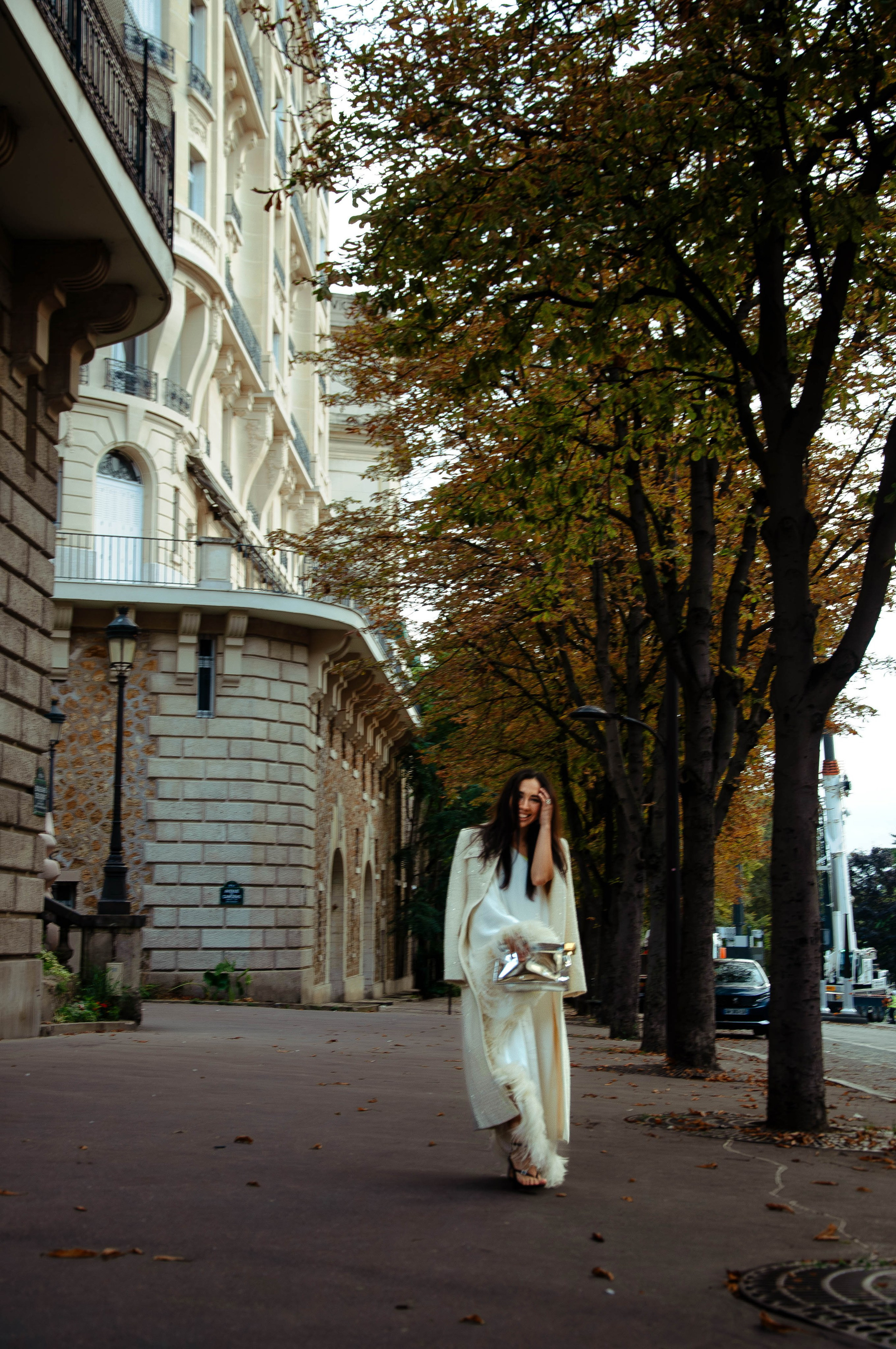 Осенняя фотосессия у Эйфелевой башни. Фотограф в Париже Полина Осипова