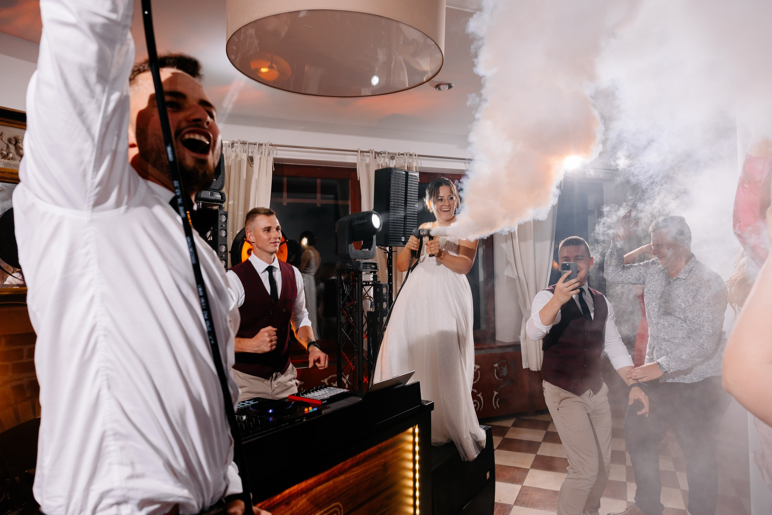 Klaudia ♡ Adrian. Fotograf Ślubny Warszawa - Sesje Biznesowe Rodzinne Eventy