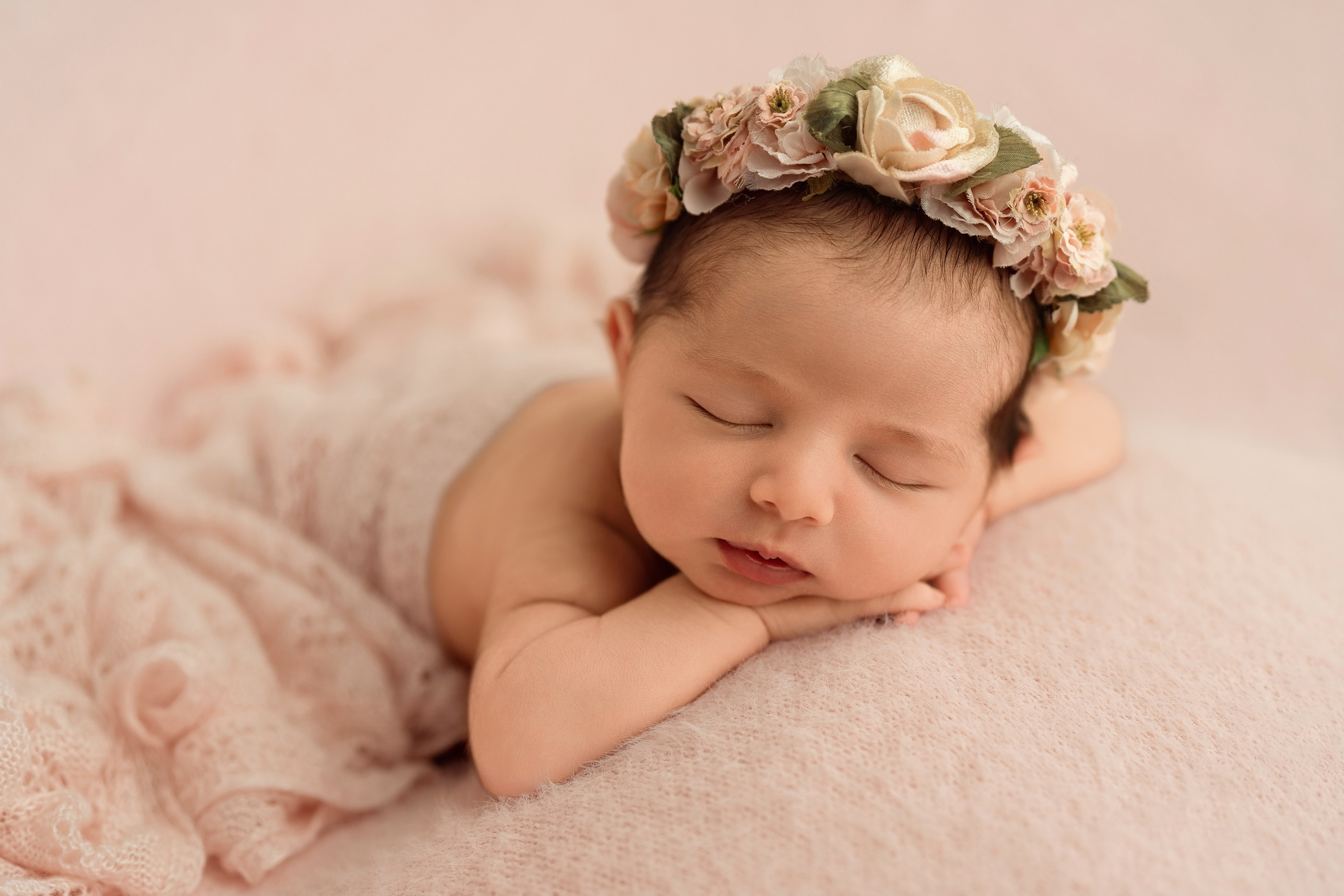 Newborn session price guide. Newborn and family photographer. Hills District. Sydney