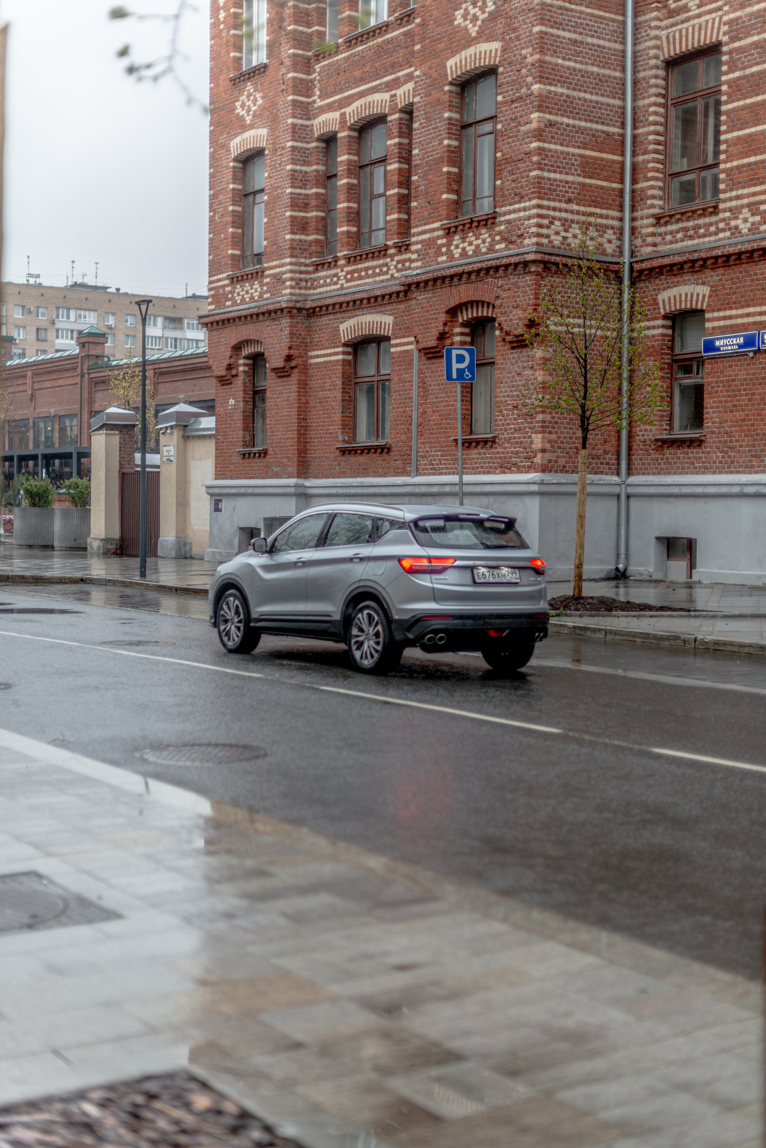Фотосъемка автомобиля Geely Coolray. ФОТОГРАФ МЕКСИКА КИНТАНА-РОО