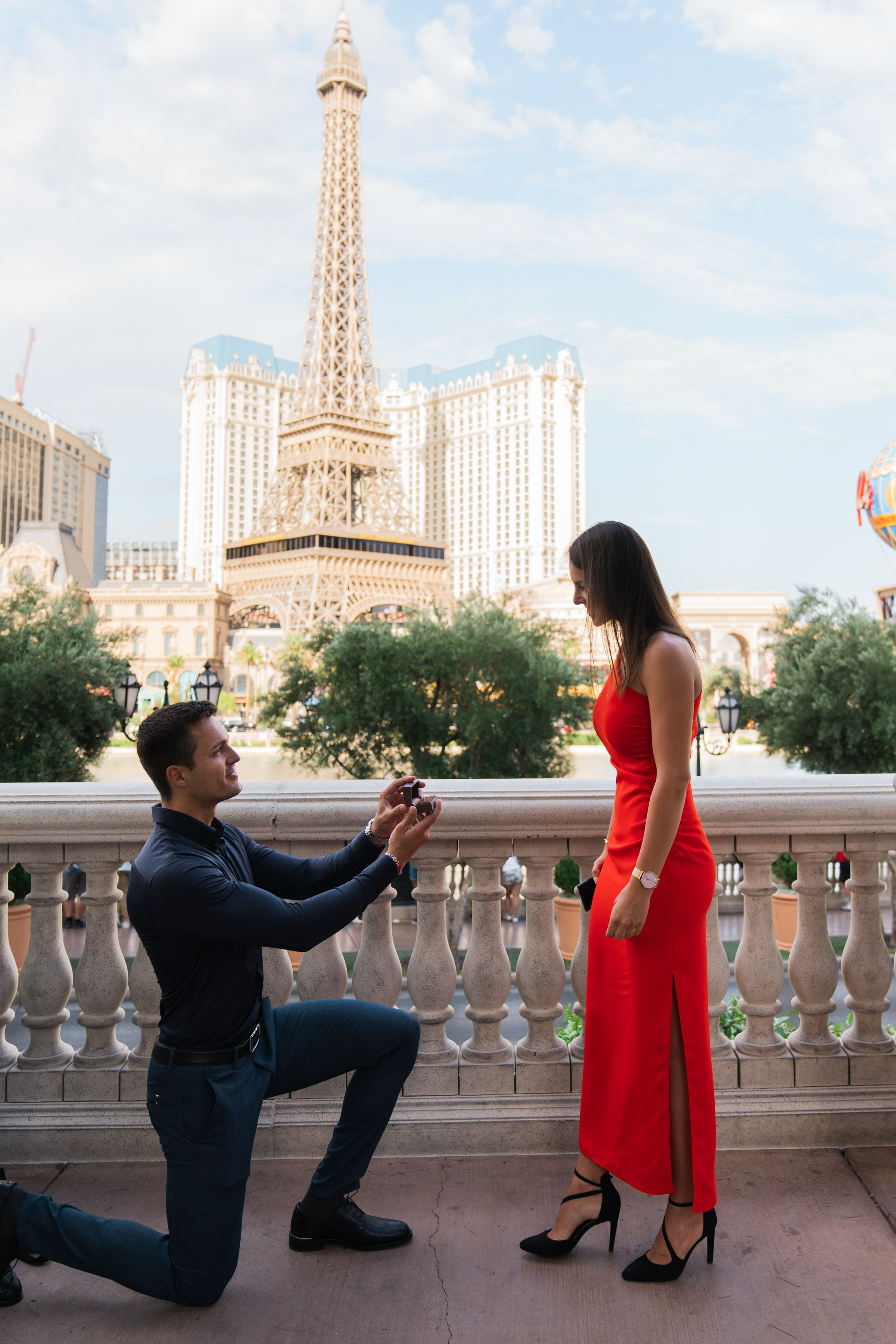 Oleg&Anastasia.Marriage proposal. Wedding & elopement photographer Viktoriya Kravtsov. Las Vegas