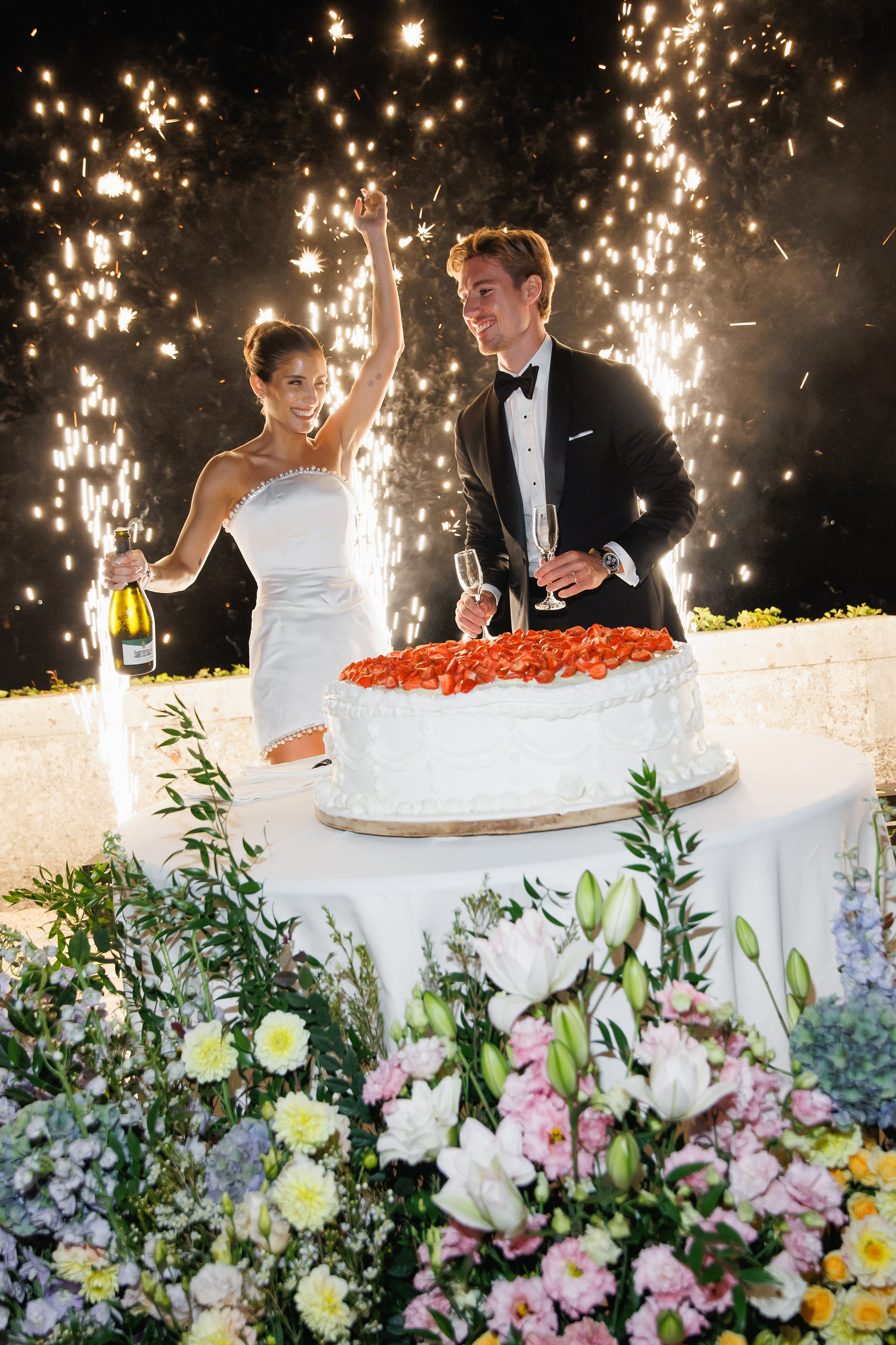 Wedding Photographer Lake Maggiore Como Italy. Wedding Photographer Rome Tuscany Como Sicily Puglia Amalfy Italy- Oksana Savenchuk