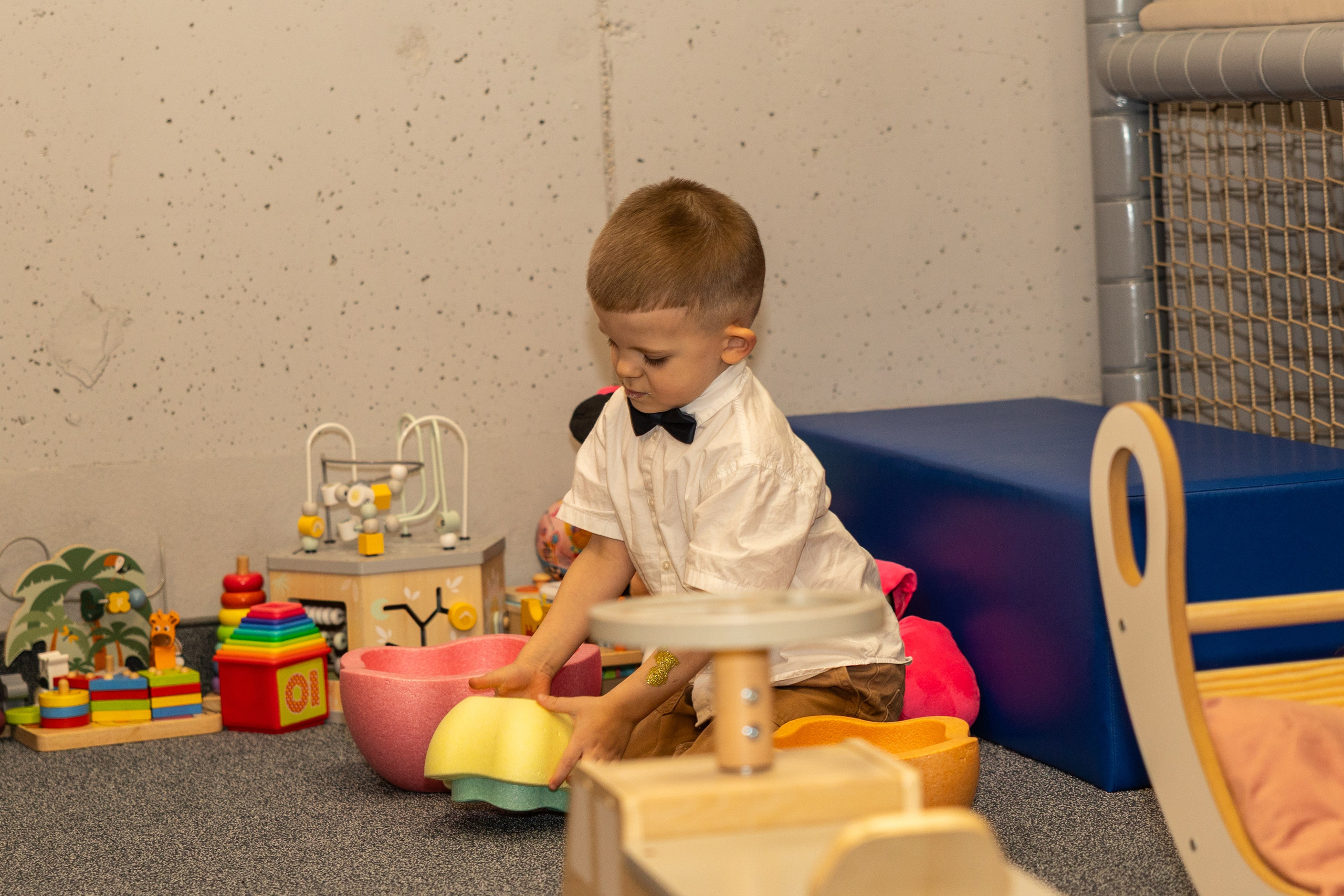 День рождения Артёма 24 января 2026 года. Семейный и детский фотограф в Варшаве Мила Бобровская