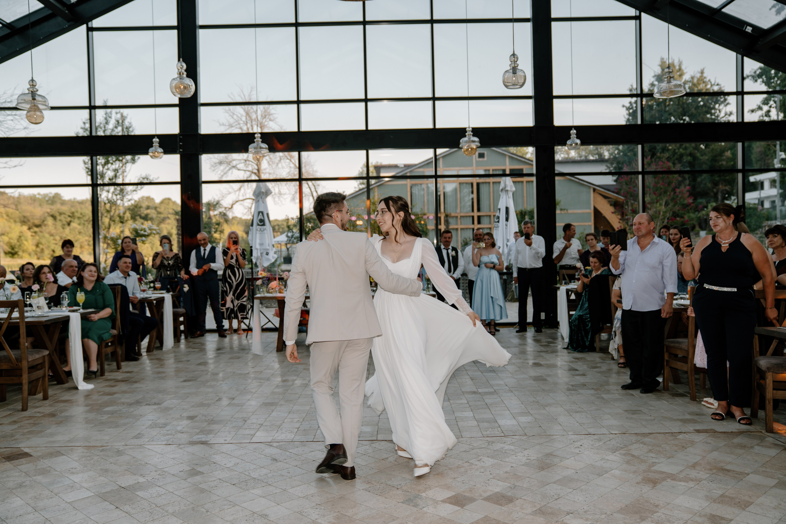 Analisa | Constantin. Gabrielacojocariu.com