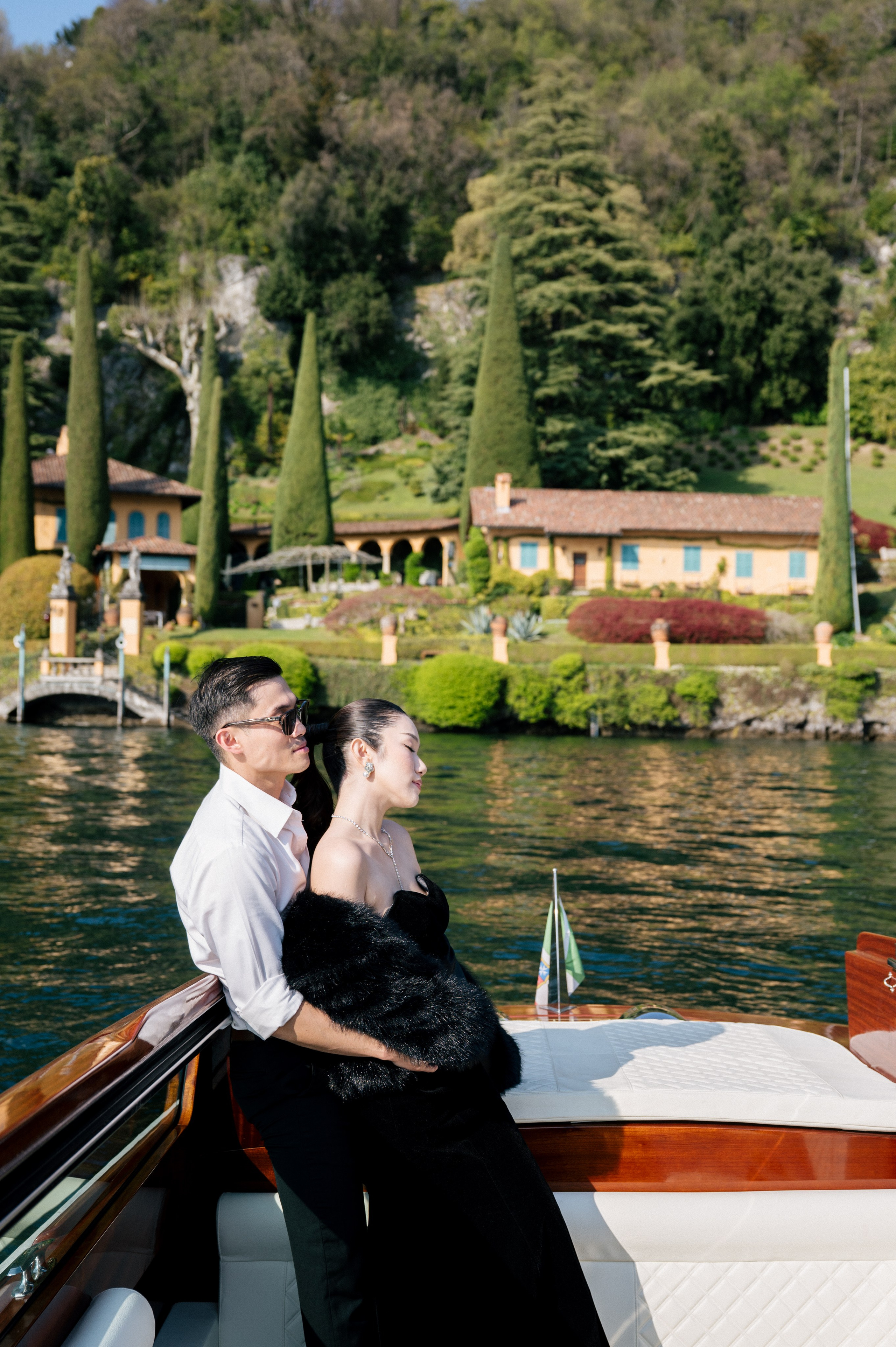 Lake Como. Lake Como Photographer — Proposal | Wedding | Elopement