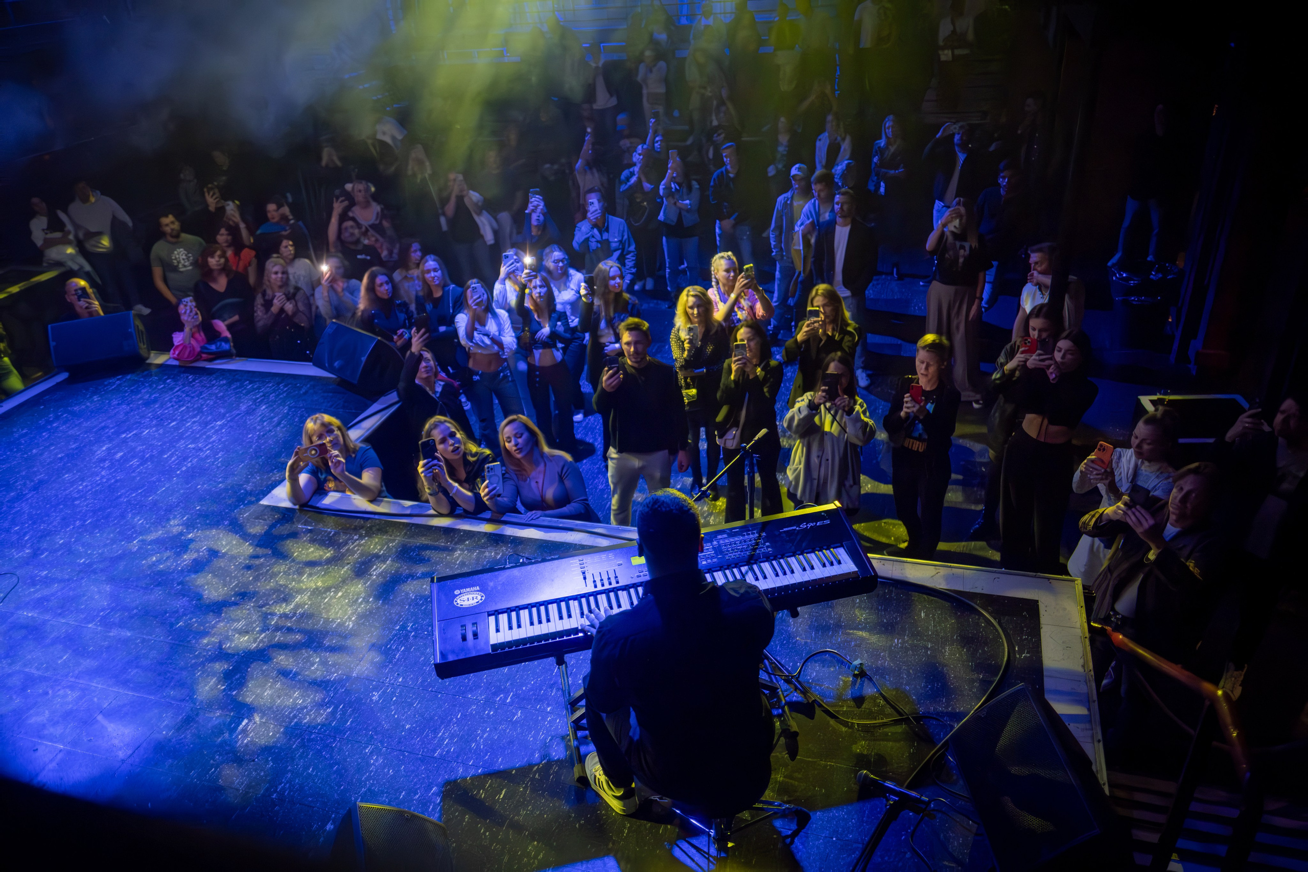 SHUMEI_YAKTAK_QUESTPISTOLS / 2023. Reportage concert portrait photography in the San Francisco Bay Area