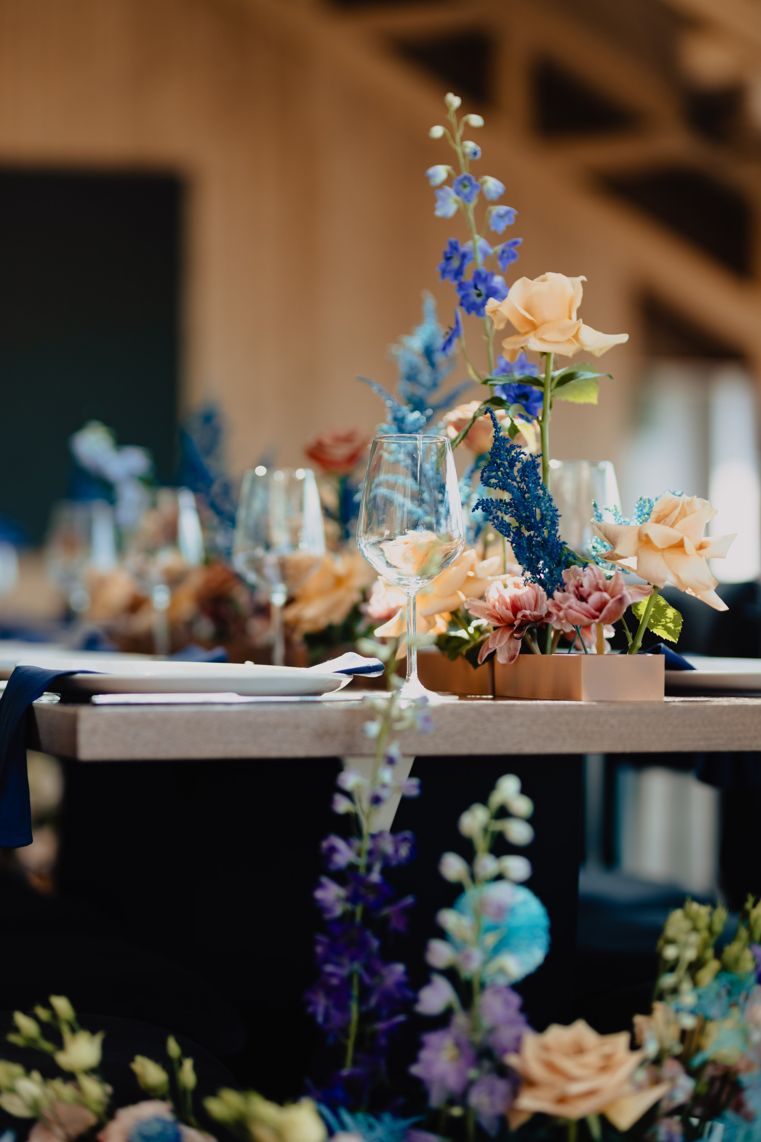 Styled shot at The Barn, Cluj. Fotograf de nunta — documenting your love story with a touch of editorial — wedding photographer