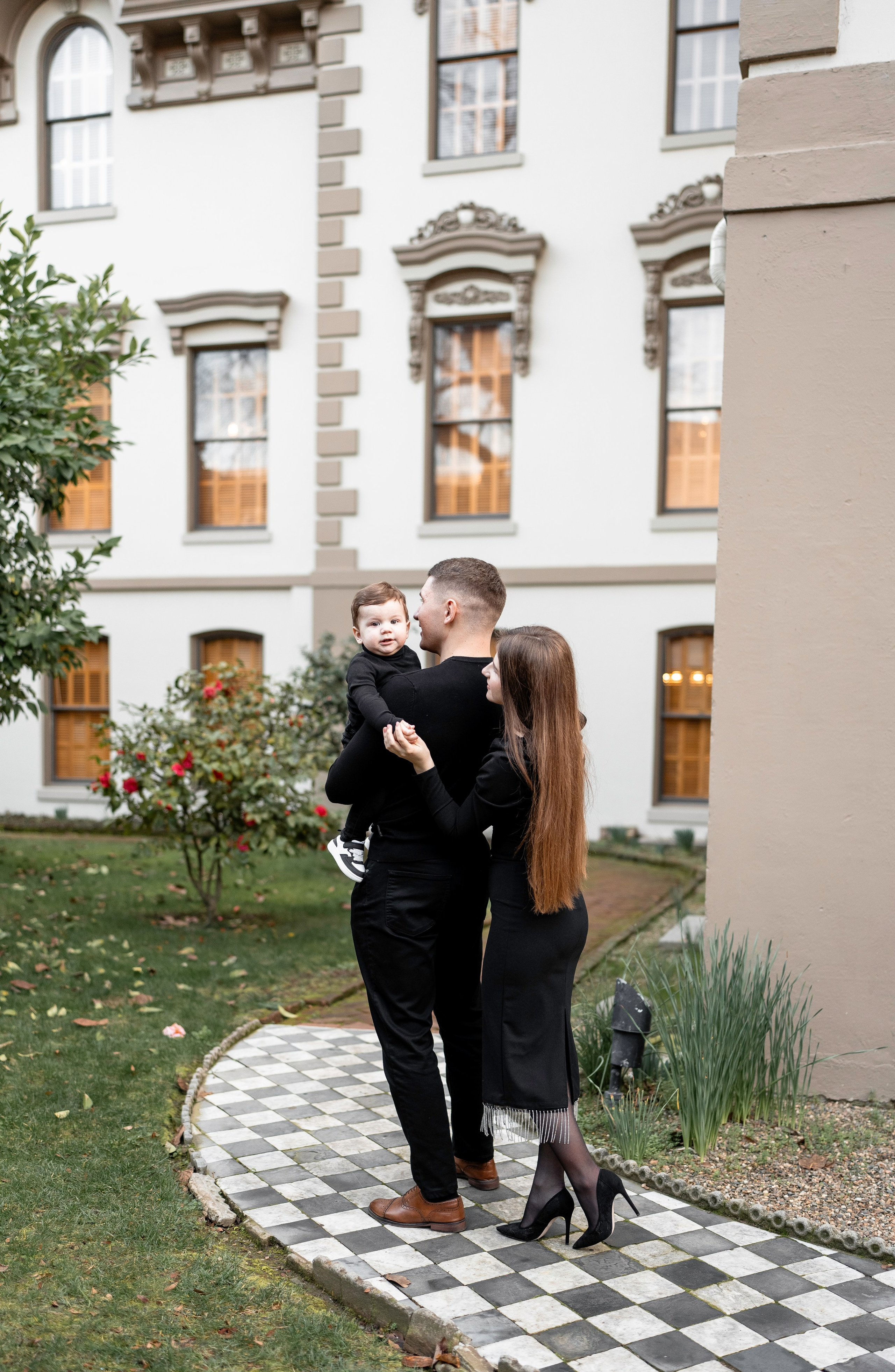 Artem, Nadia & Elisha. Family photographer in Sacramento | Sofia Pavenko