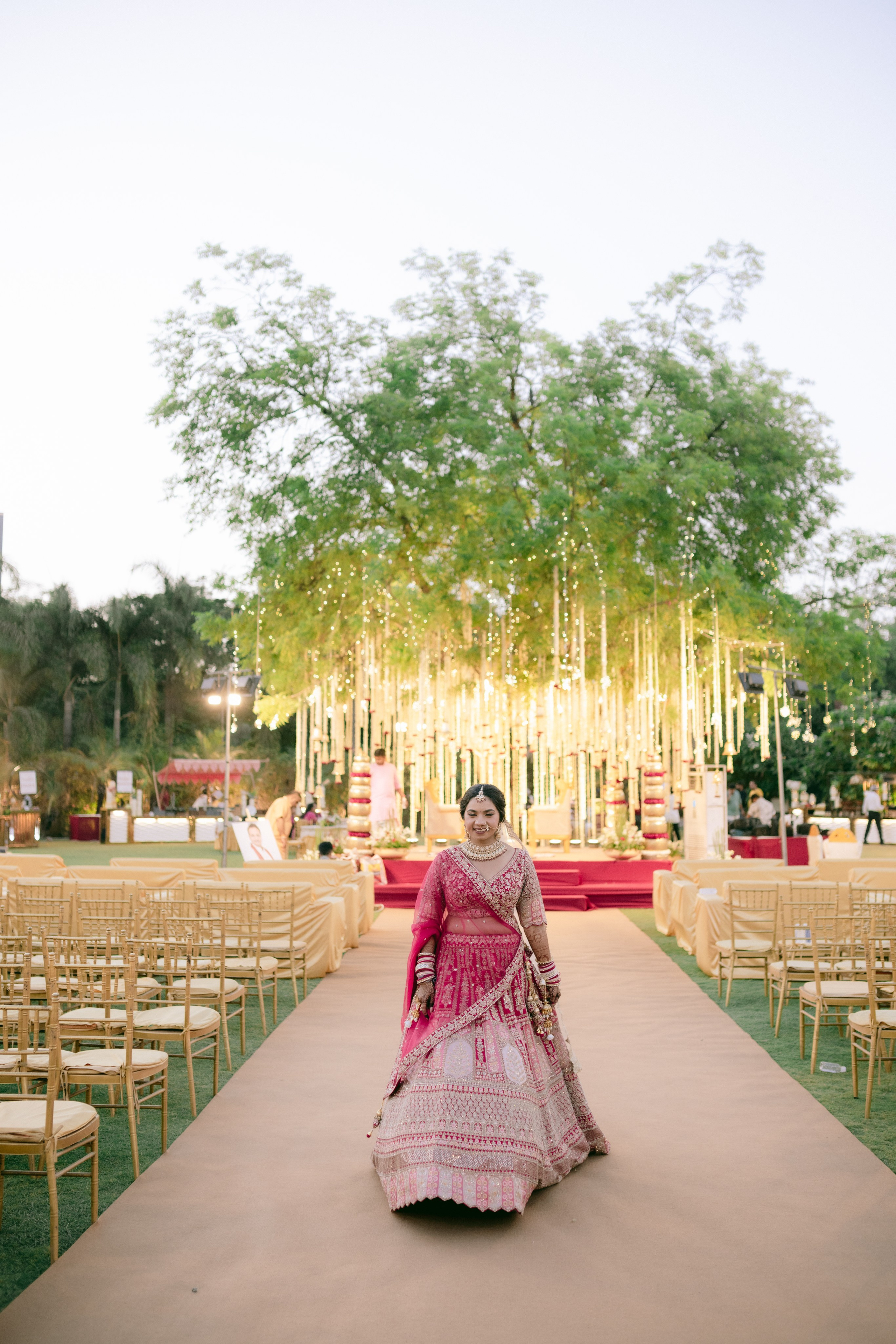 WEDDINGS. Love Emotions Weddings
