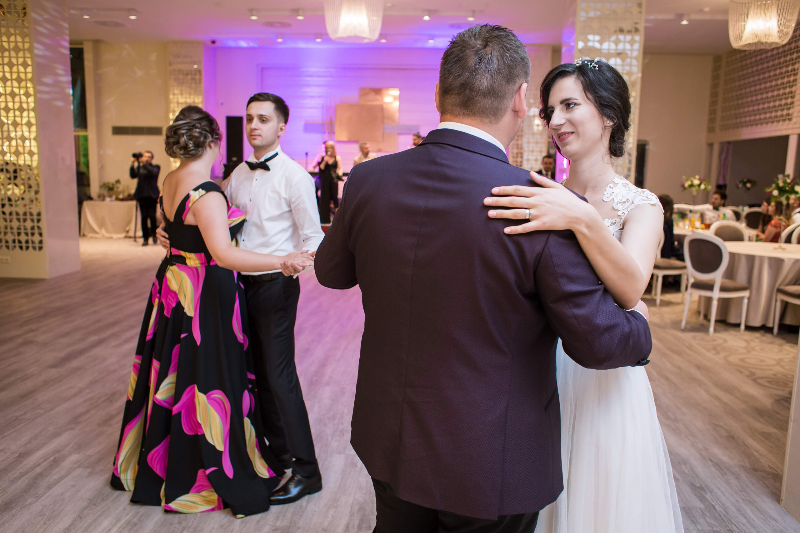 Eliza si Stefan by Fotograf nunta Iasi — Eduard Schiopu