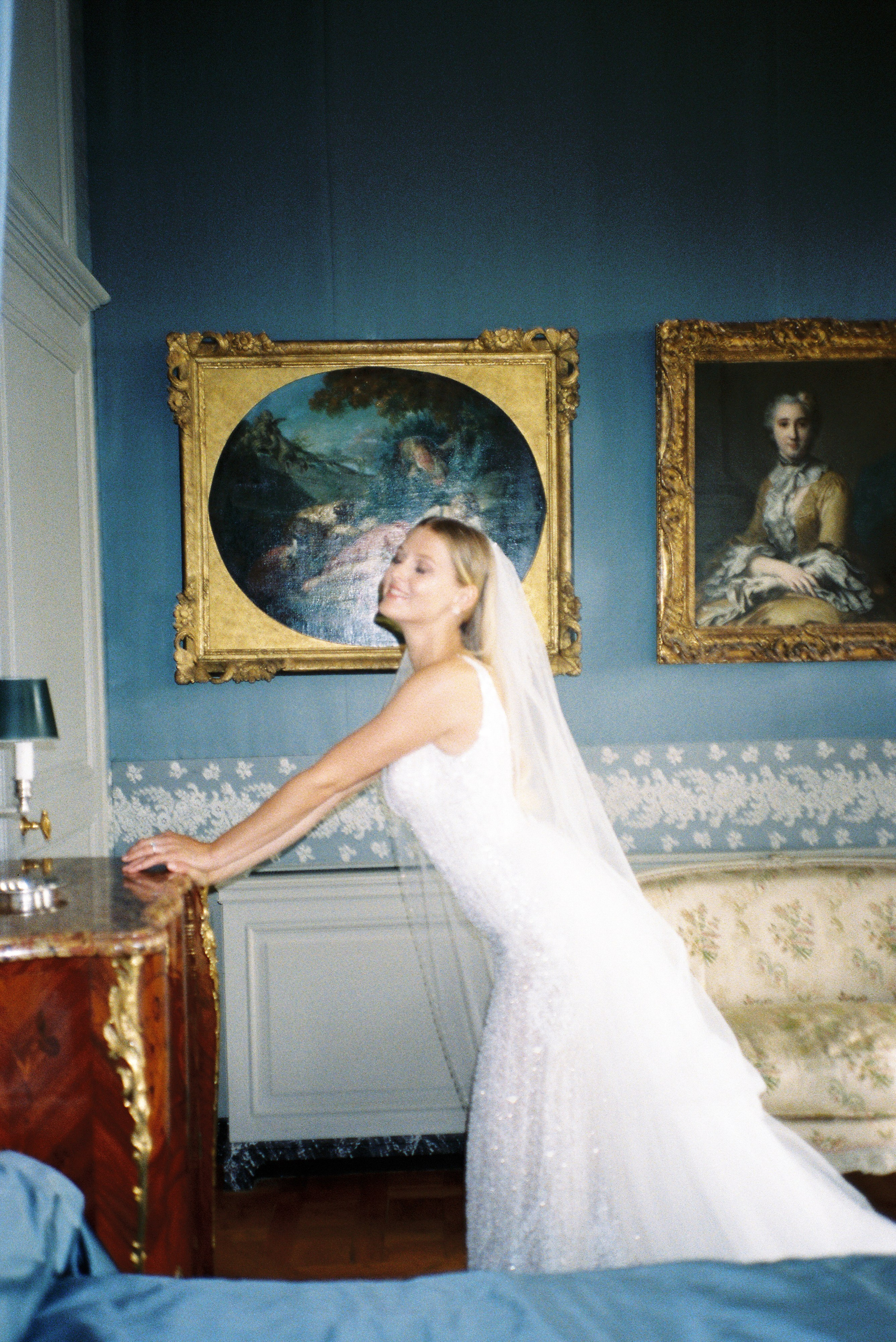 A luxury wedding at Chateau de Villette, just 40 minutes from Paris, captured entirely on film photography