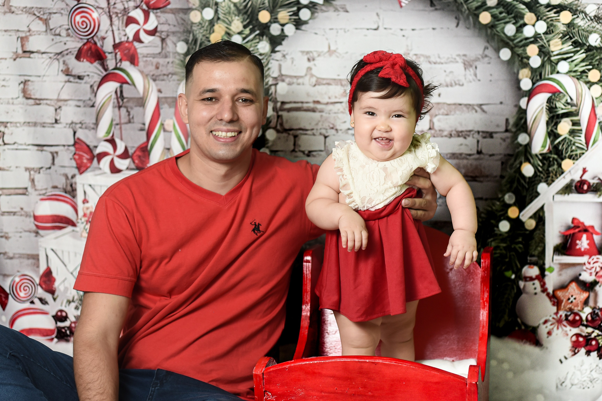 Sesión 1er añito de Juli. Temática: Abejita de Plim Plim +  Mini Sesión Navideña. Fotografo de casamiento en misiones y fotógrafo de familia  Posadas