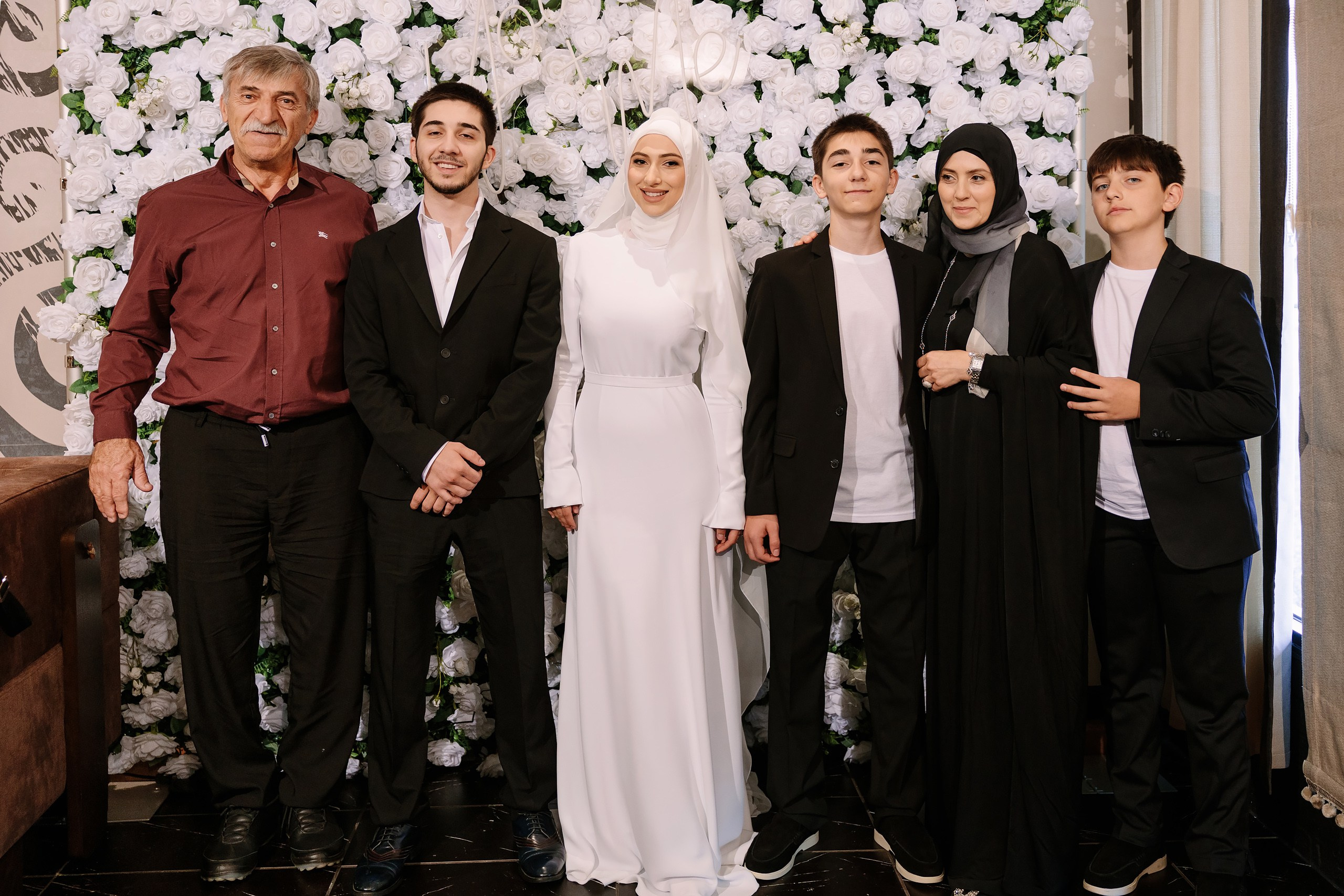 06.10.2024 Wedding Party. Wedding family event photographer in Chicago Nick Yushevich