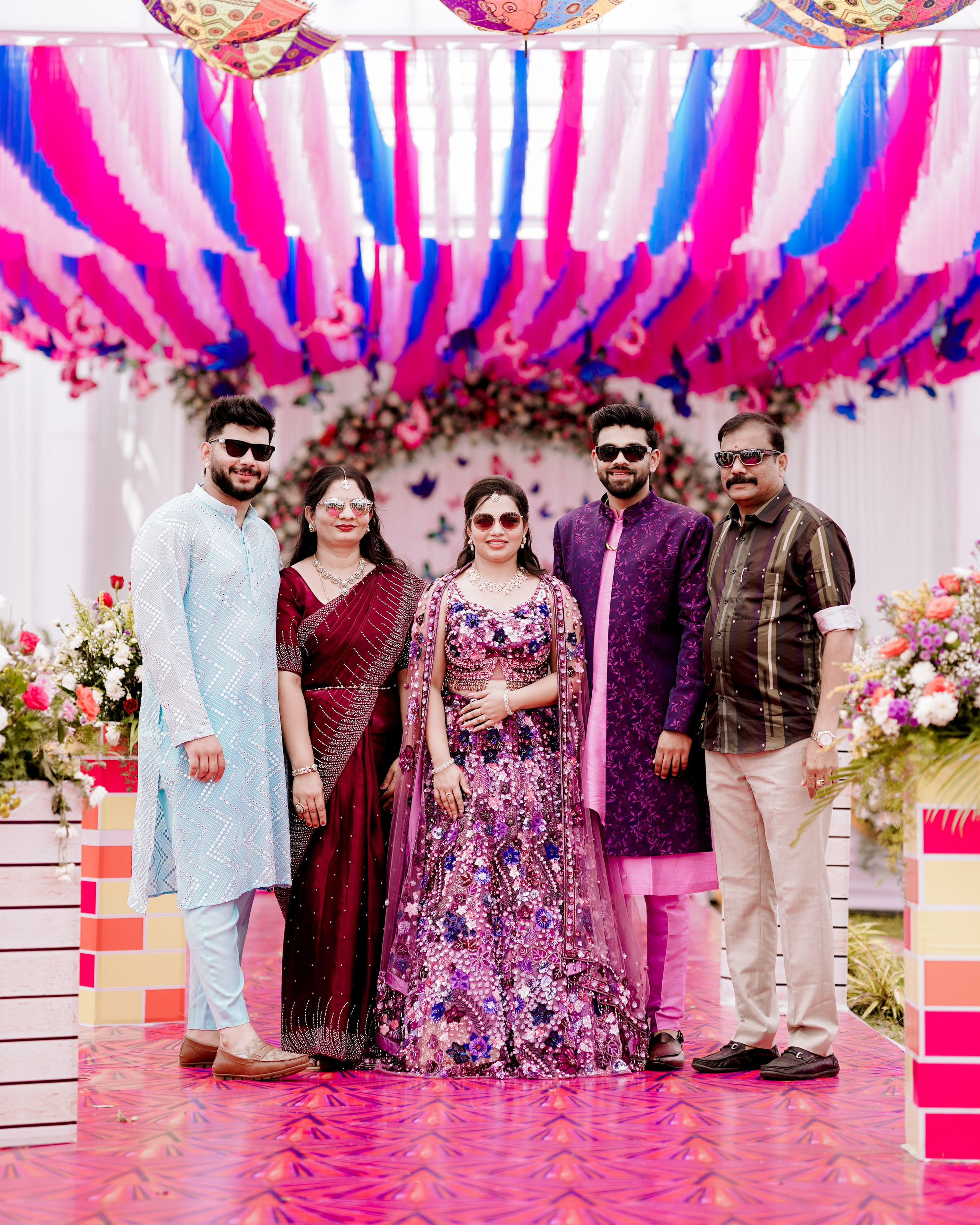 HALDI & MEHANDI. Wedding photographer Stalen Robert